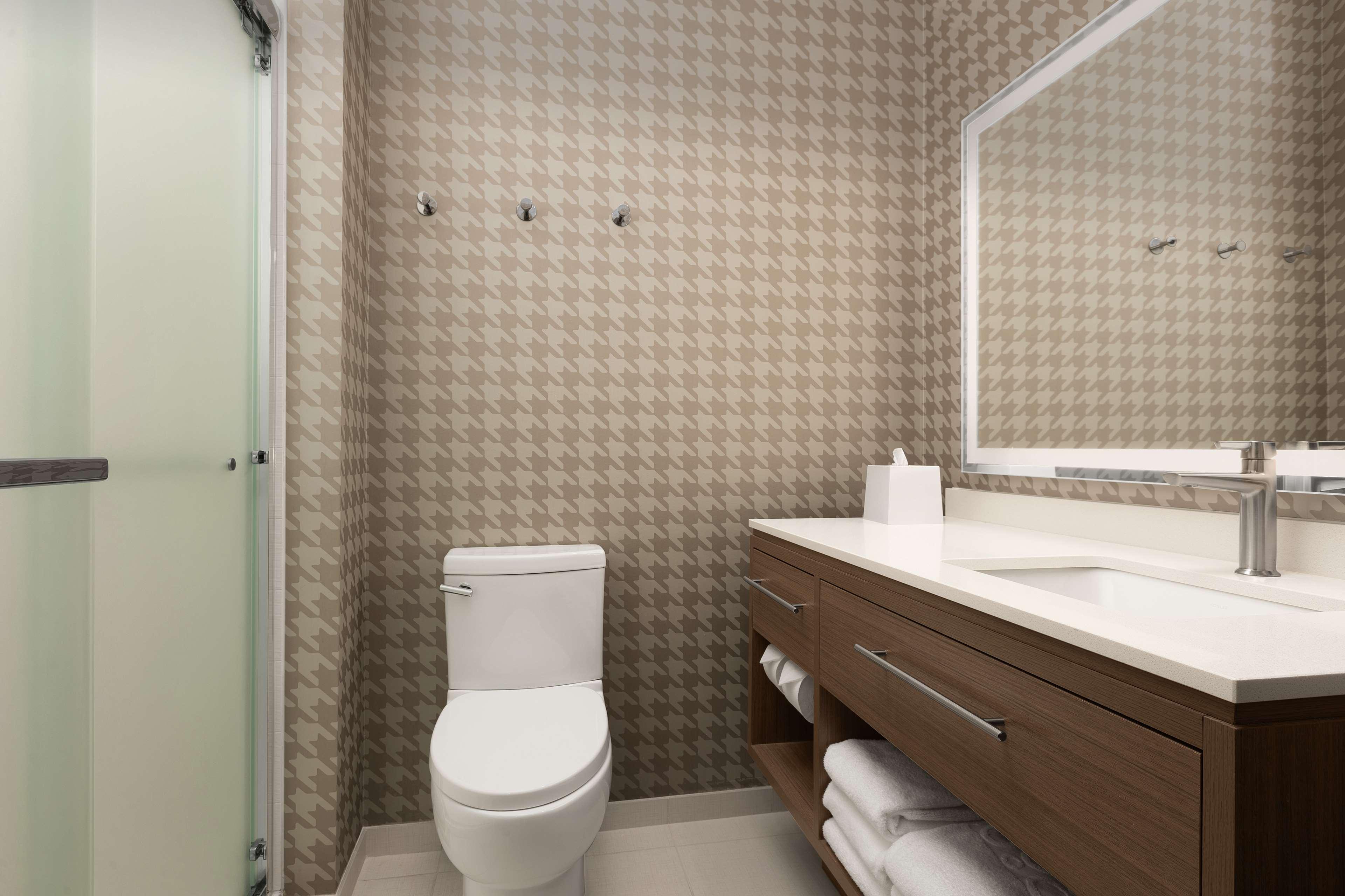 Suite King Bed One Bedroom 