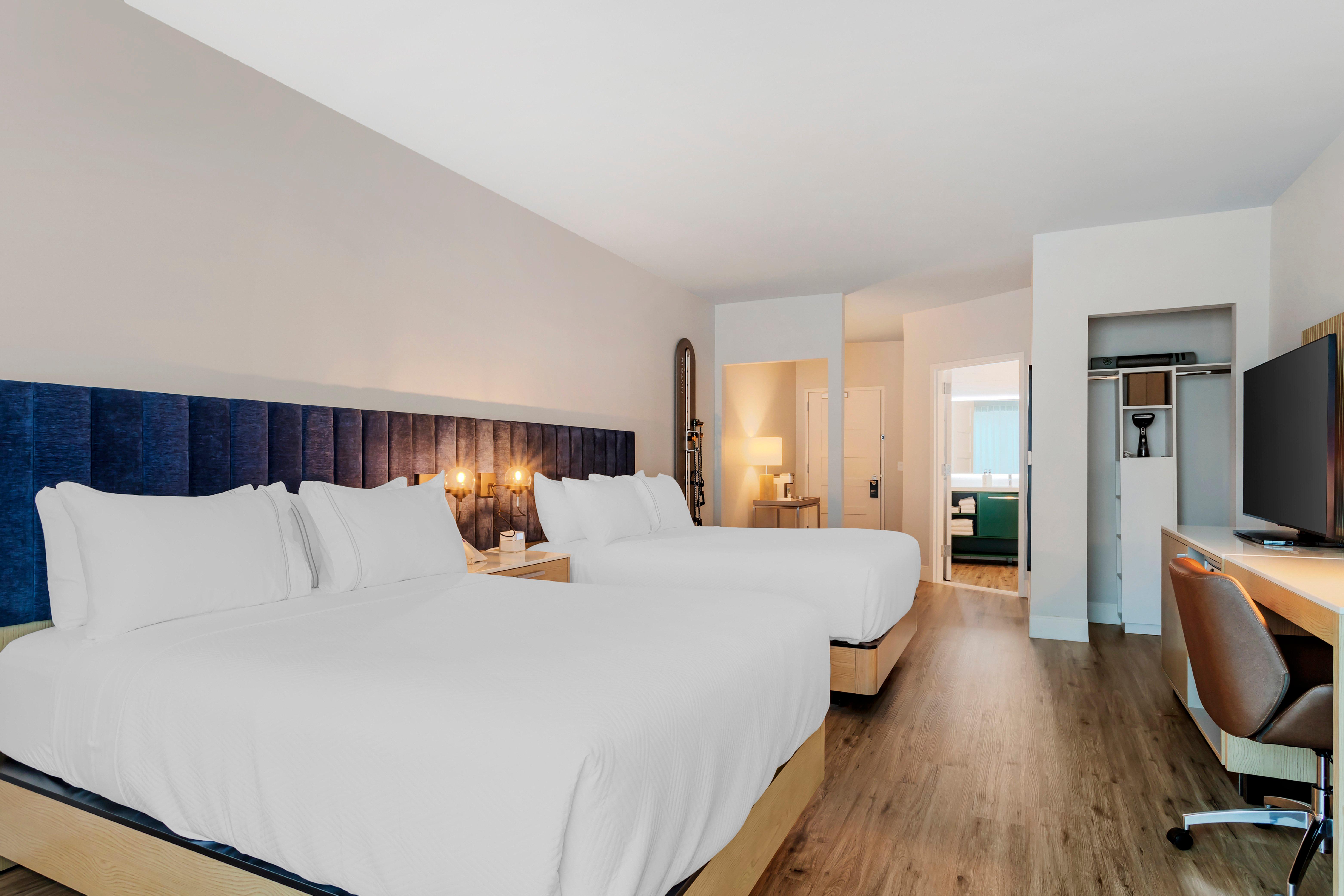 Double Two Queen Beds Premium