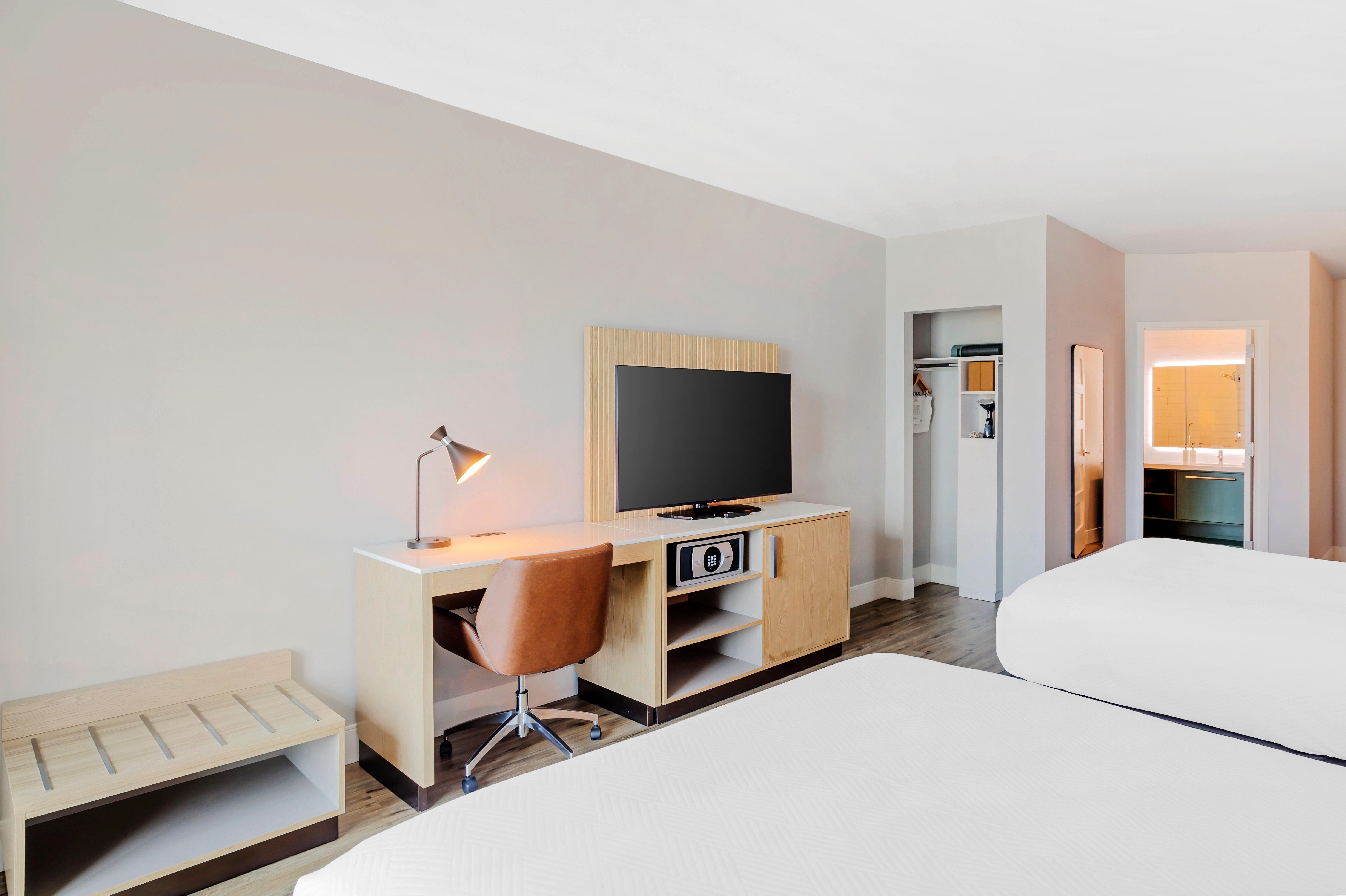 Quadruple Accessible-two Queen Beds