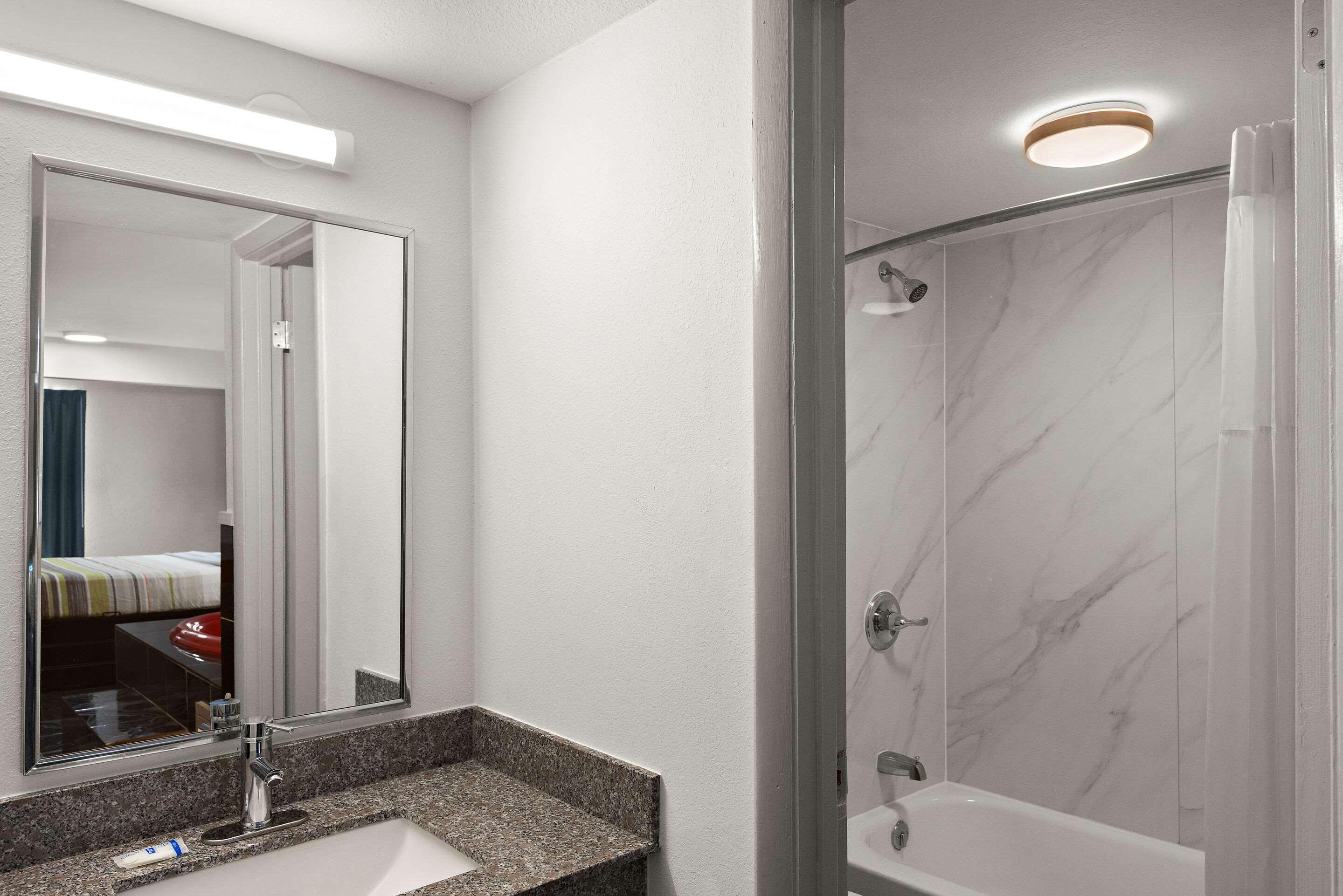 Room Accessible-two Queen Beds