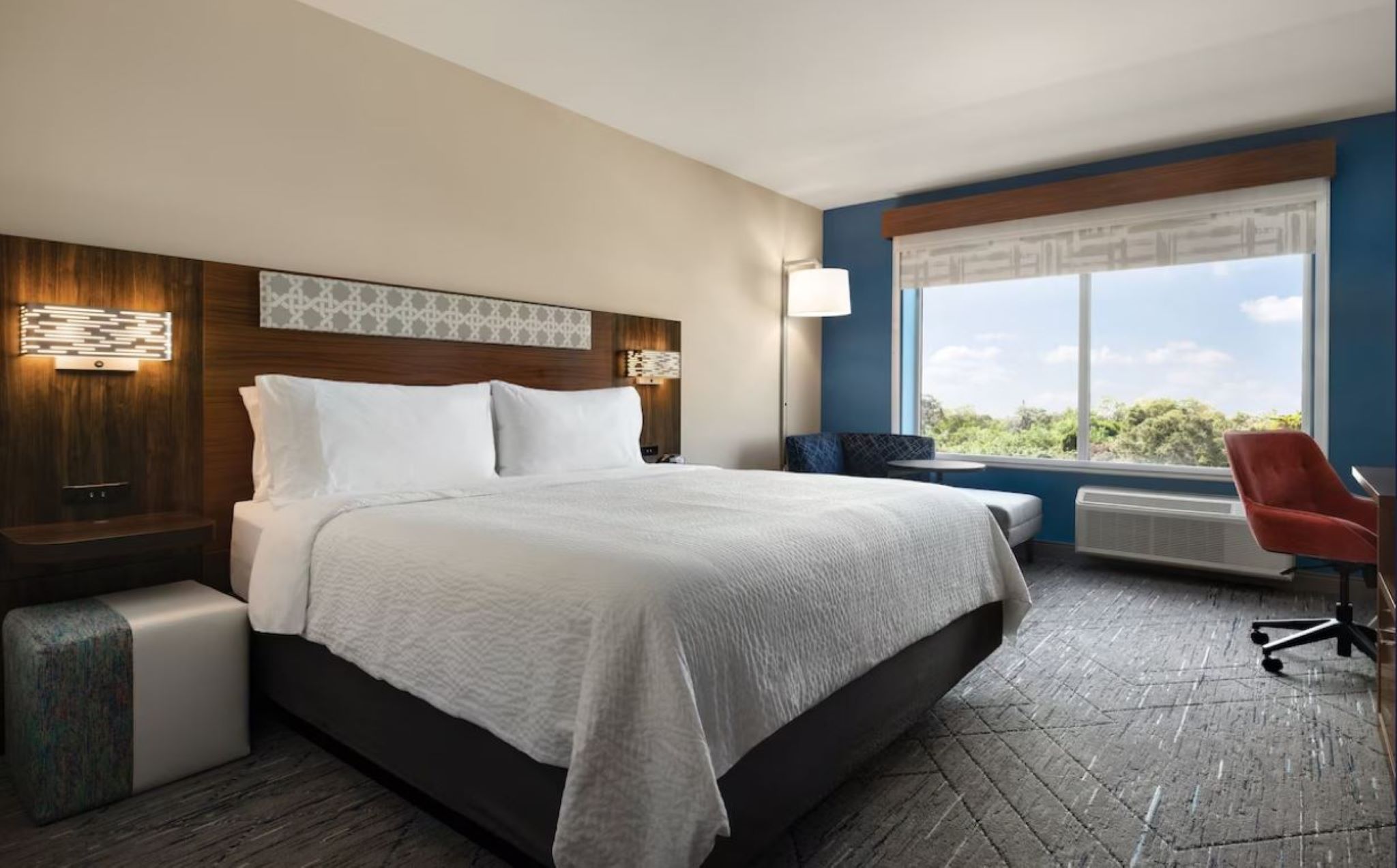 Double Accessible King Size Bed