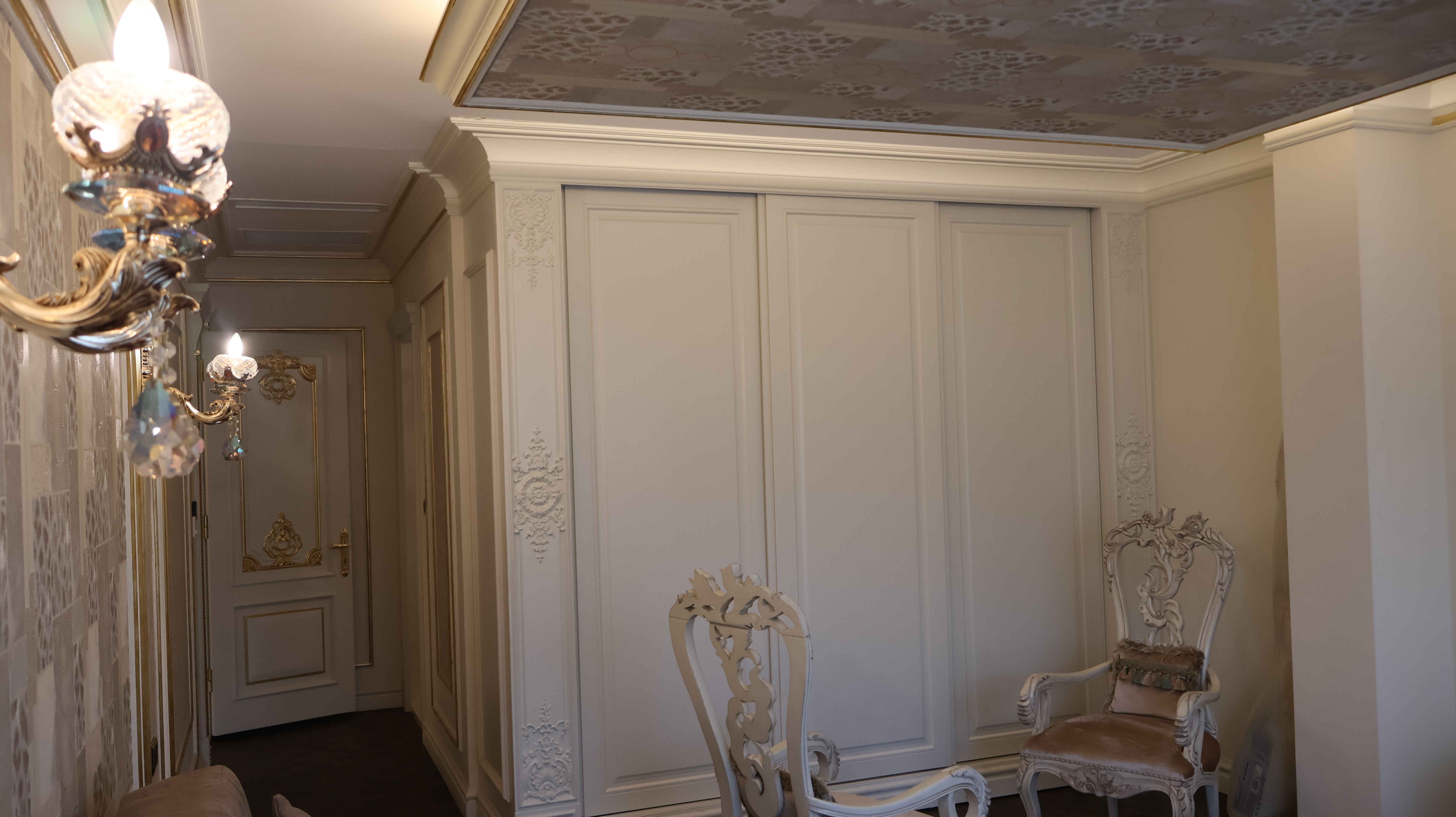 Suite Queen Size Bed