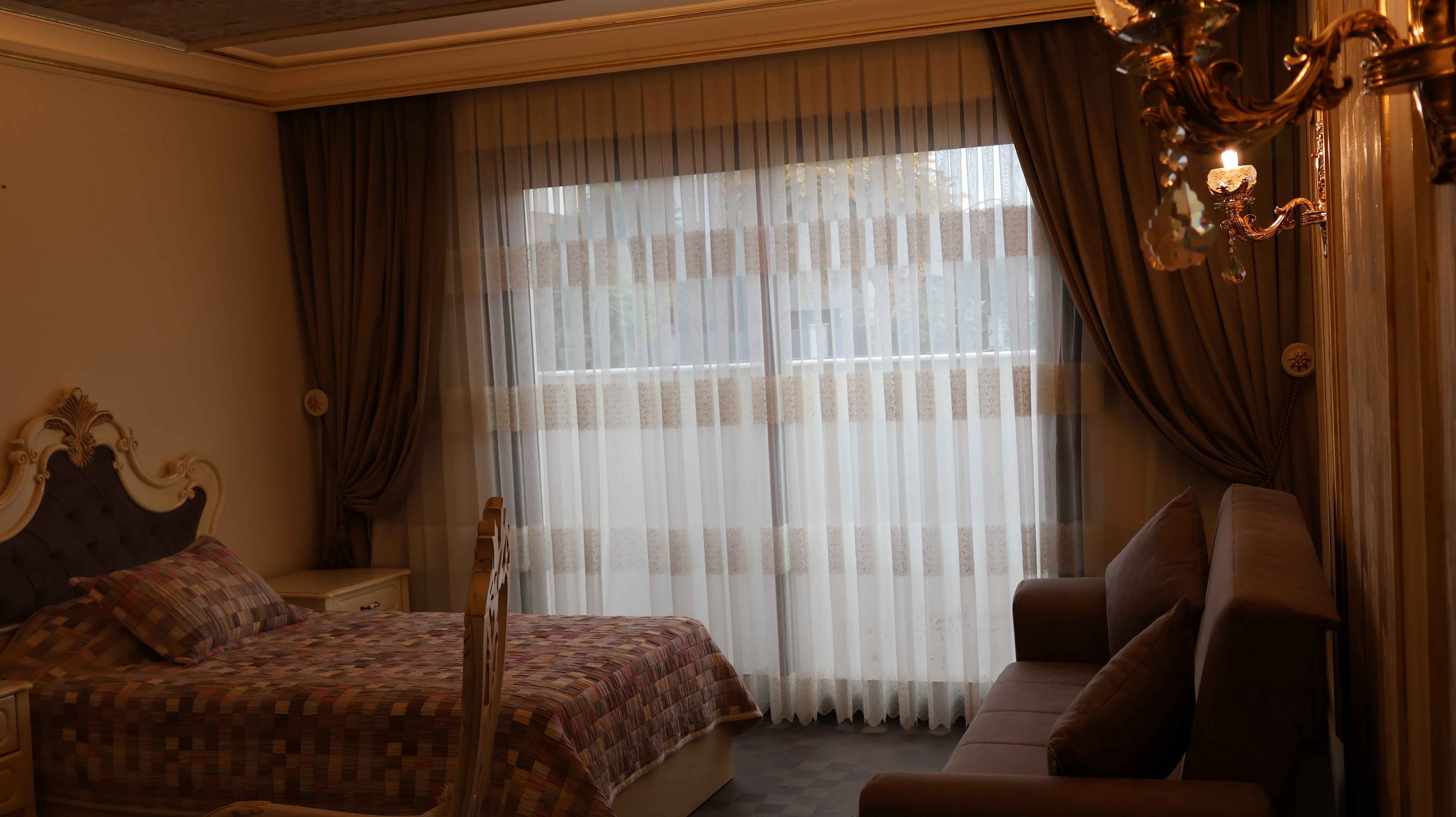 Suite Queen Size Bed