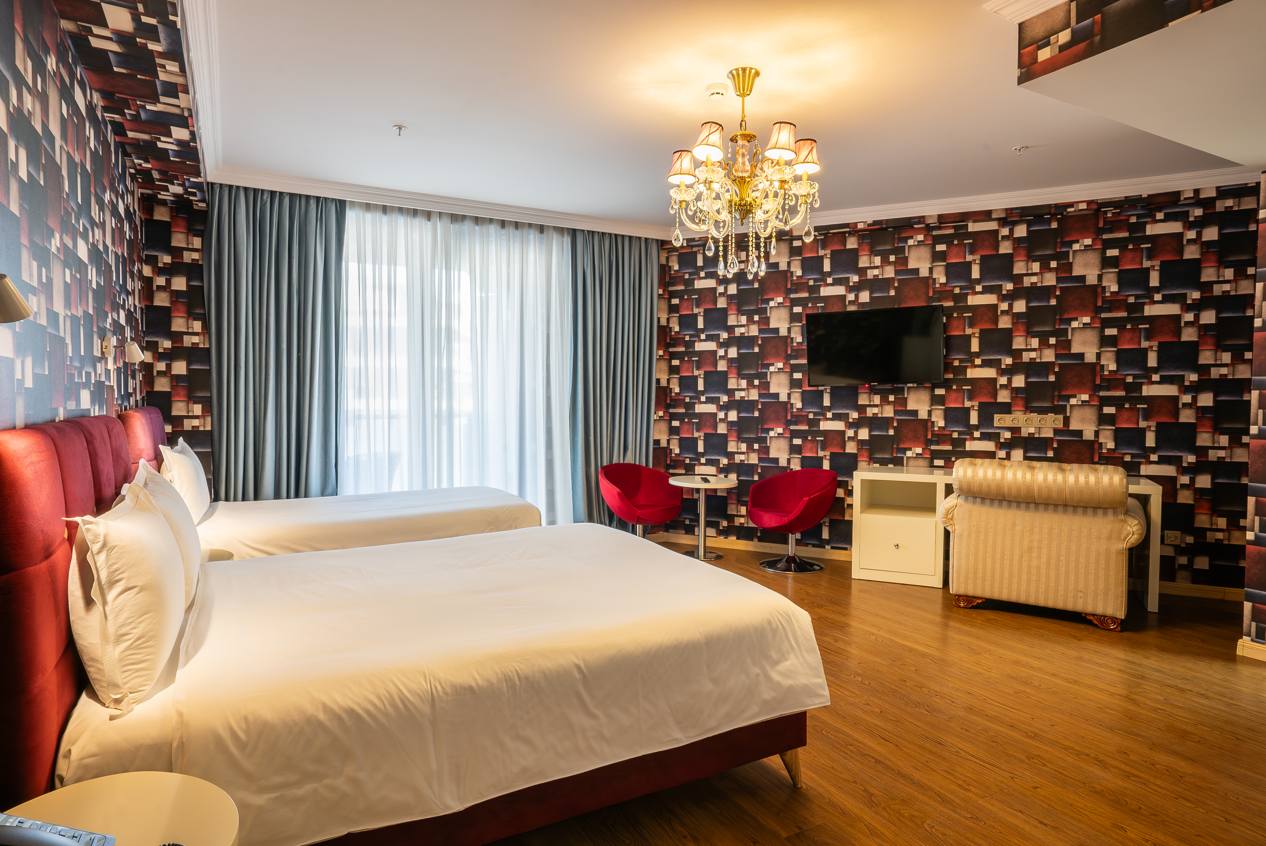 Family Room Three Beds