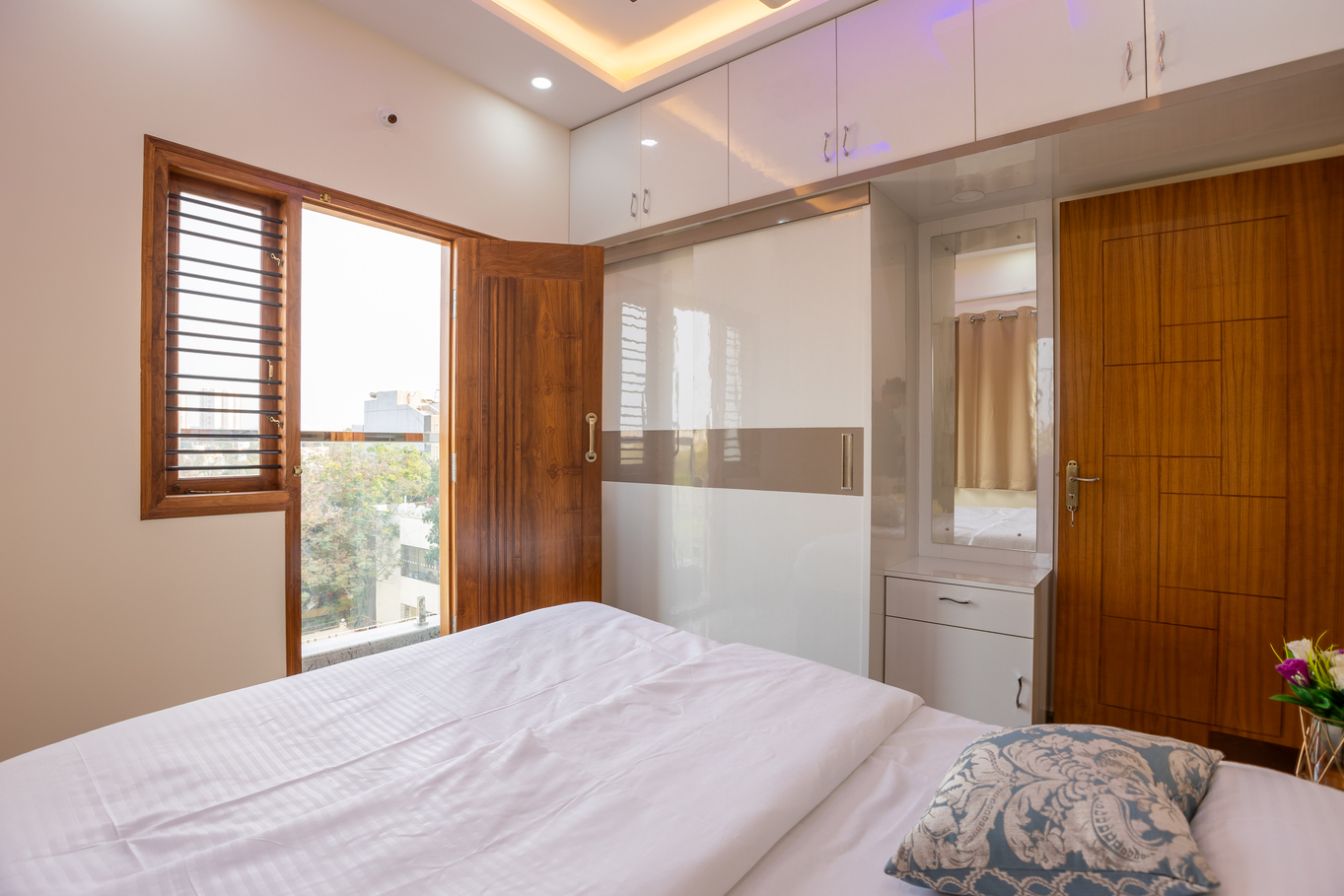 Apartment Two Bedrooms One Bathroom