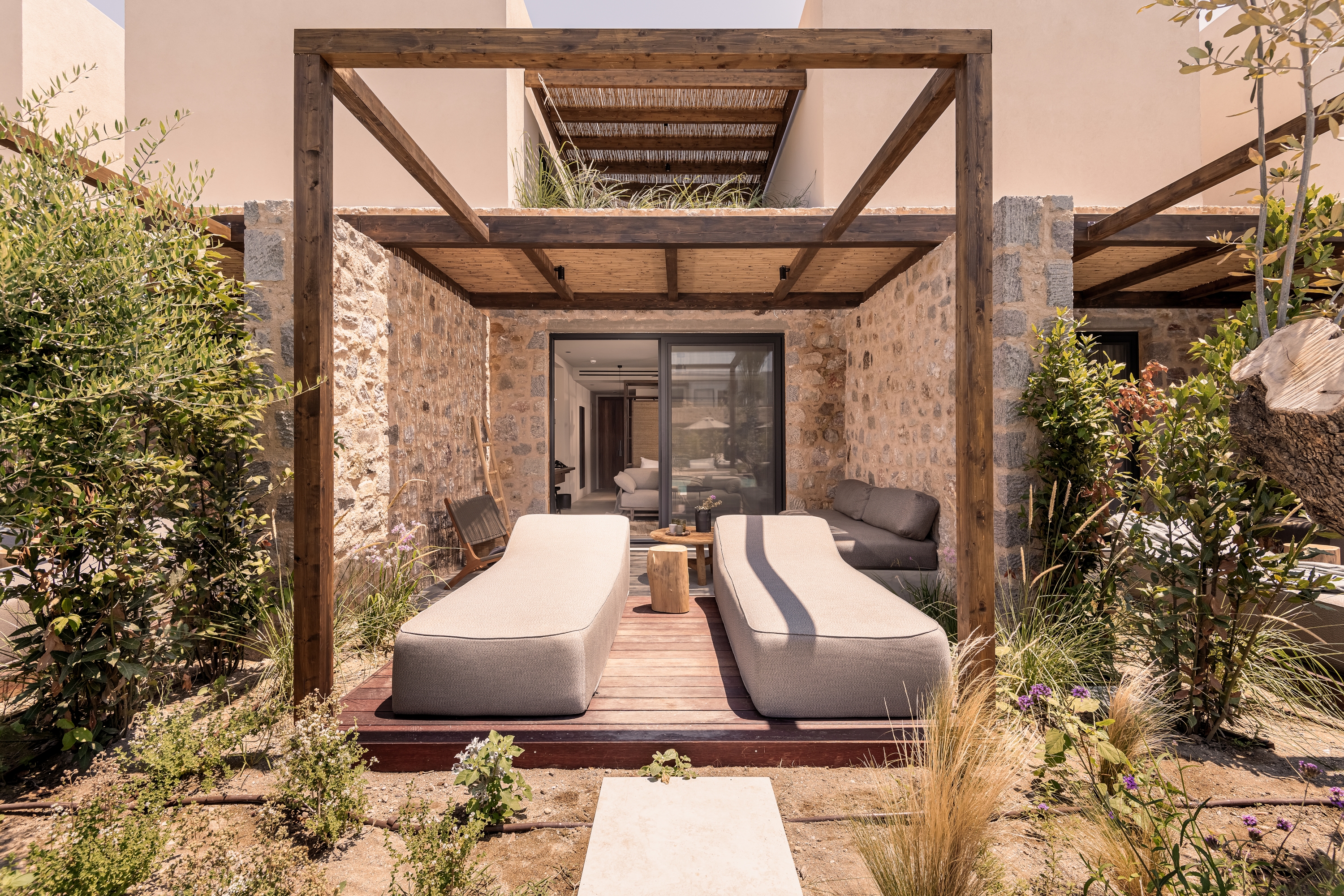 Suite Queen Size Bed