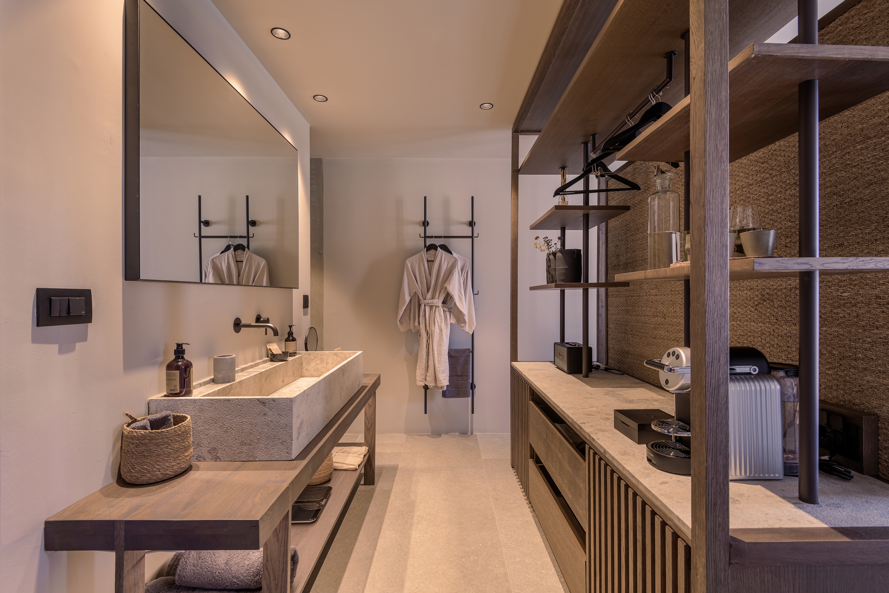 Suite Queen Size Bed