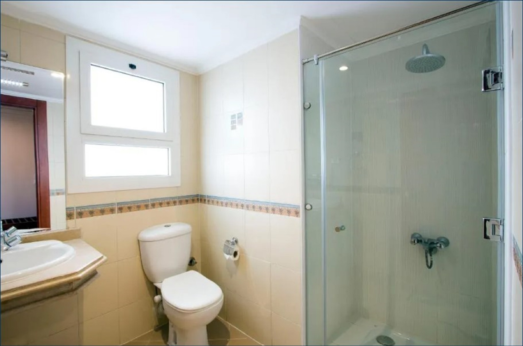 Double or Twin Side Sea View