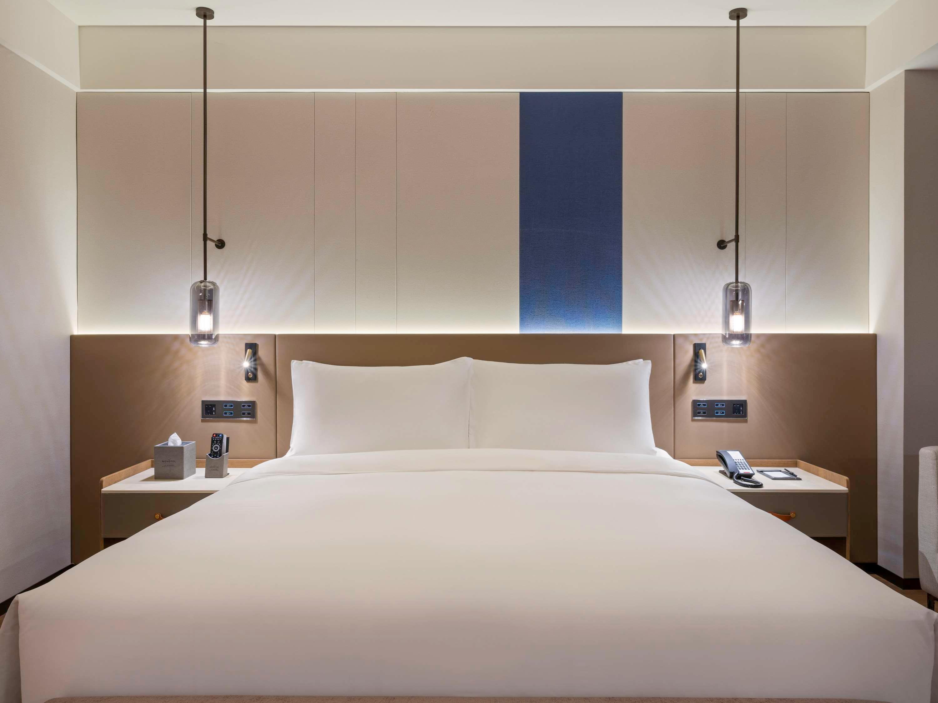 Double Superior King Bed