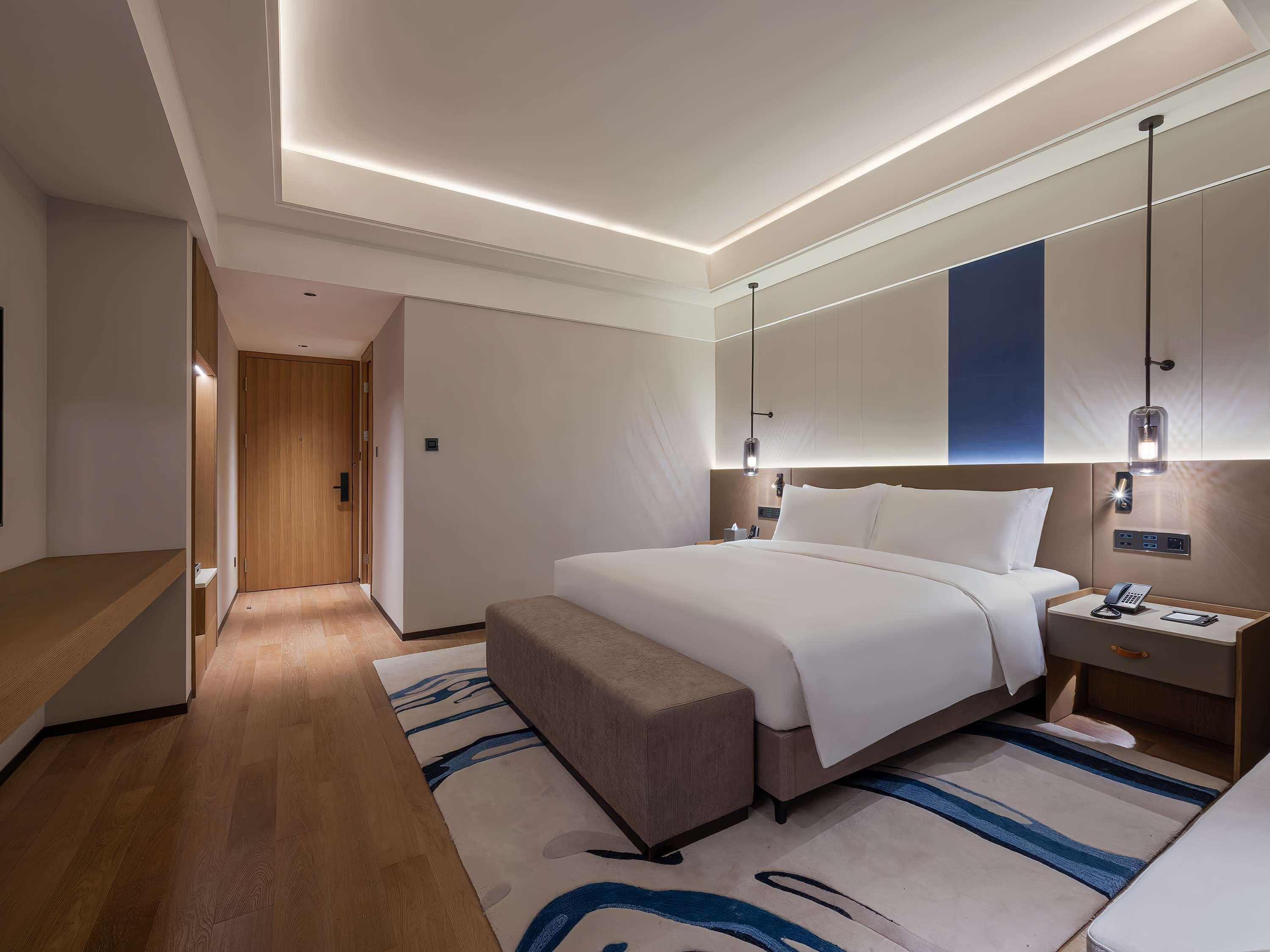 Double Superior Garden View