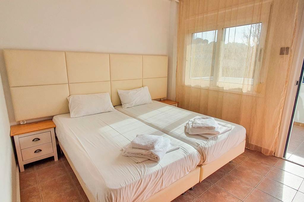 Family Room Capacity 4