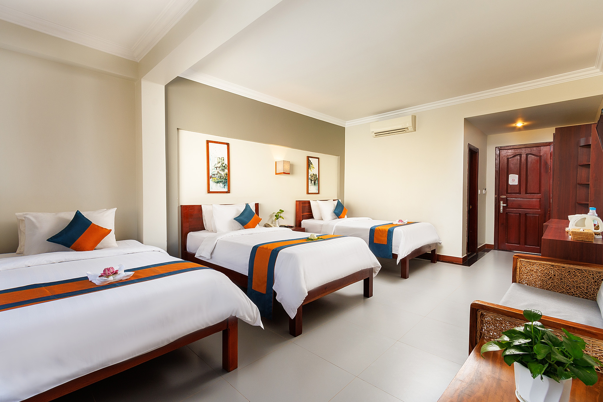 Triple Deluxe Three Bedroom