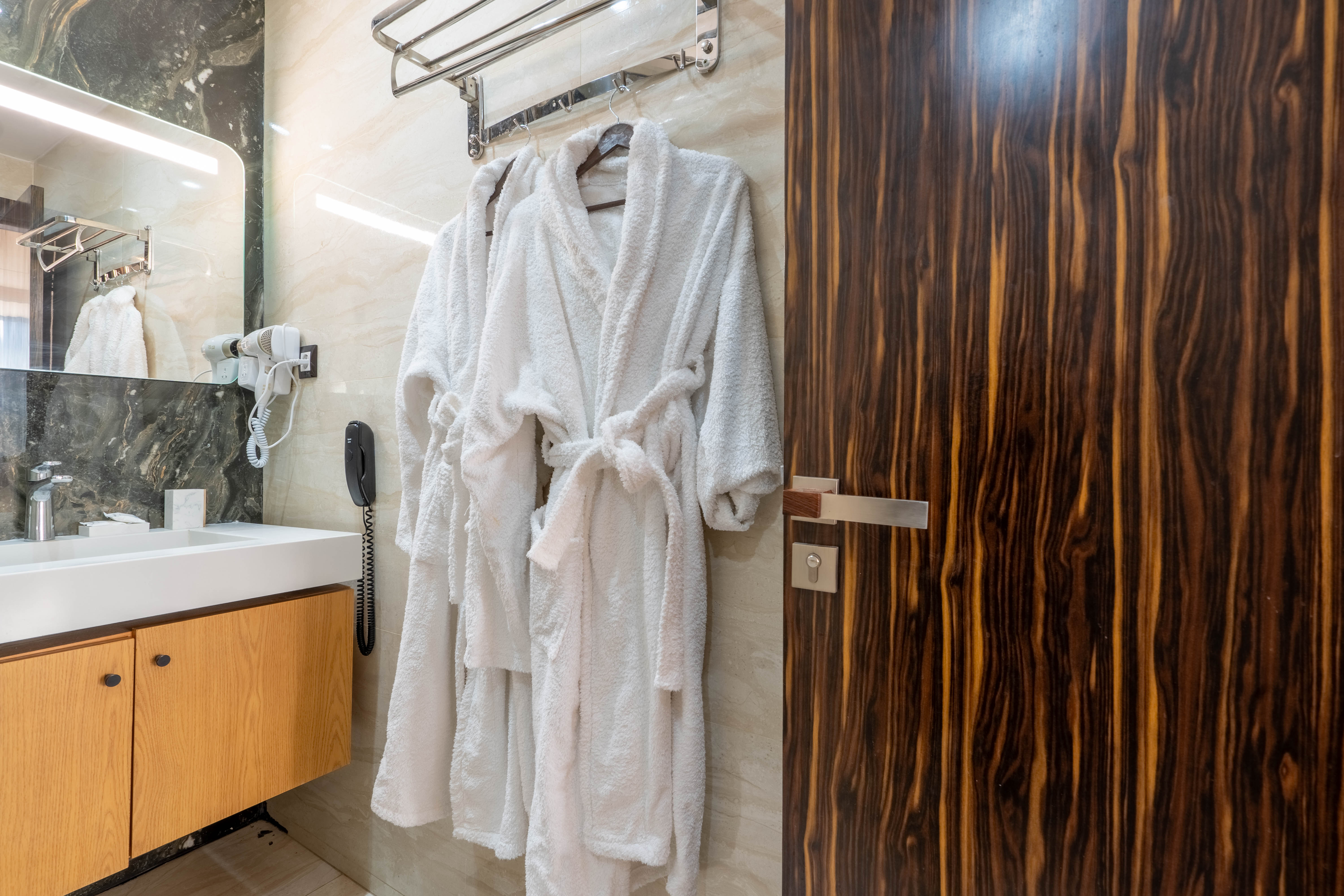 Junior Suite King Size Bed