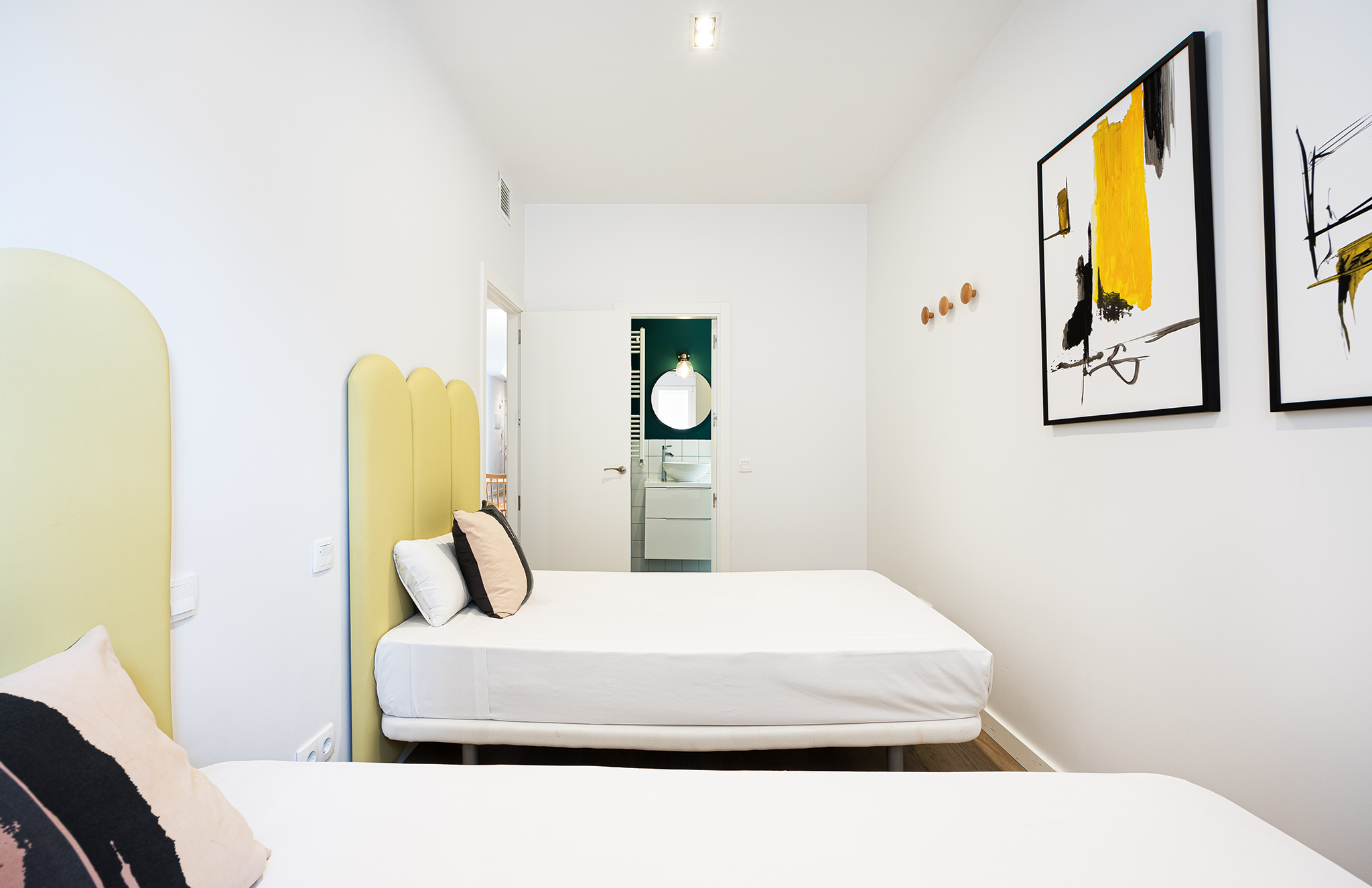 Apartment Capacity 5 Two Bedrooms