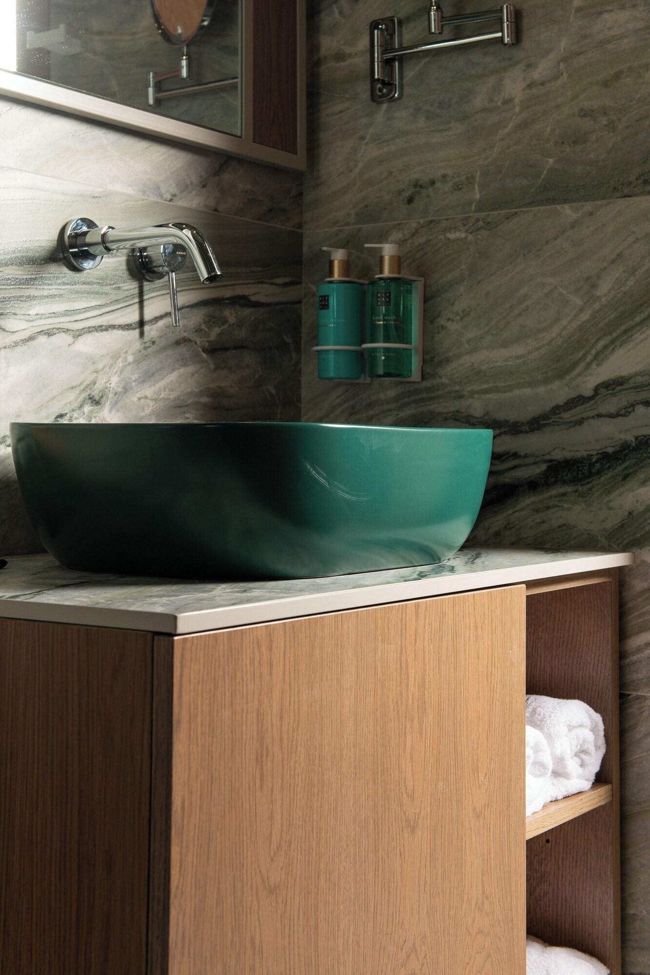 Double Deluxe Pool View