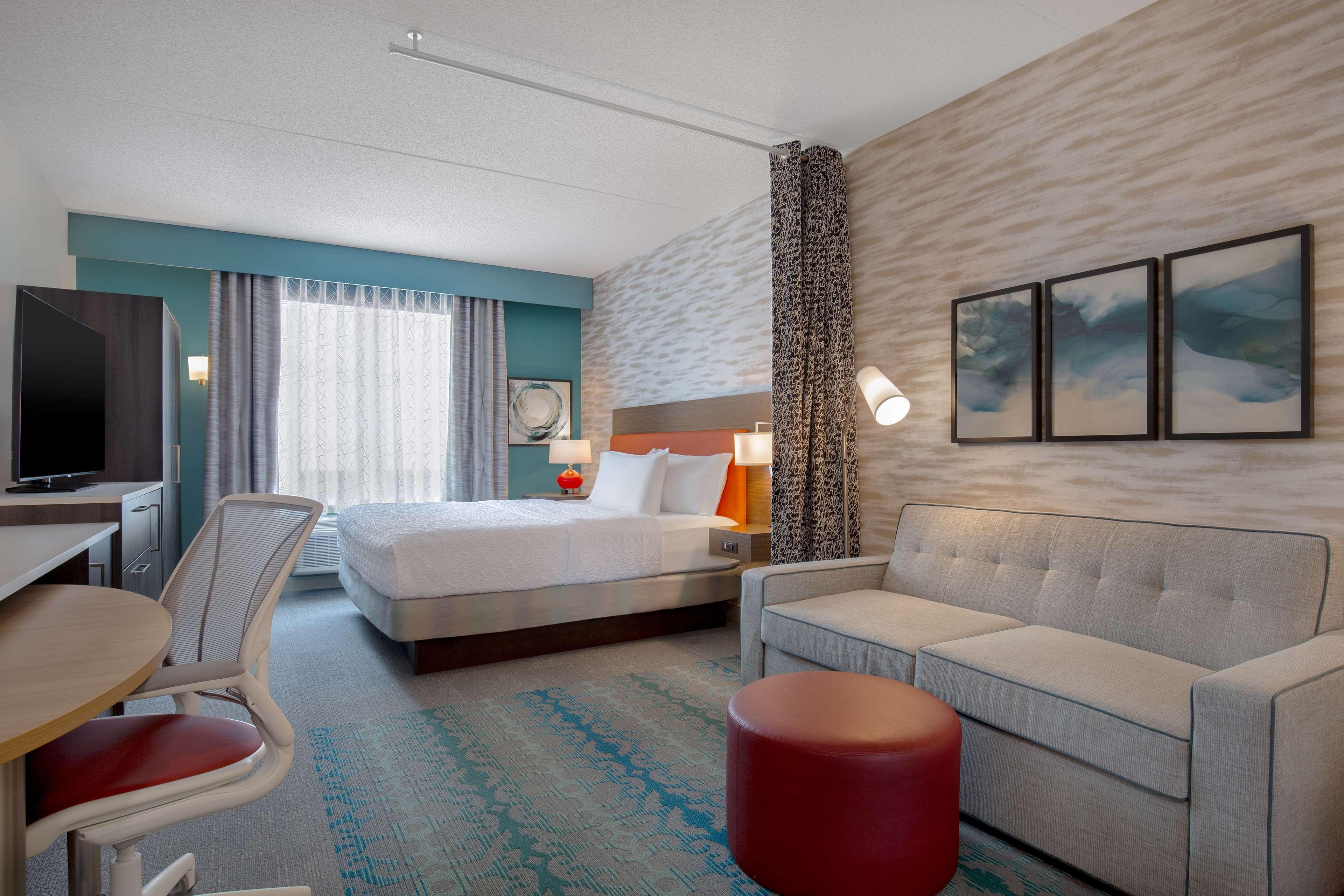 Studio King Size Bed