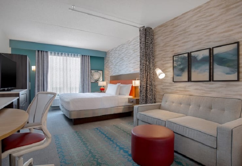 Studio King Size Bed