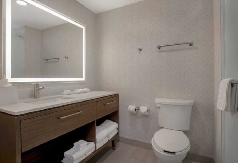 Studio King Size Bed