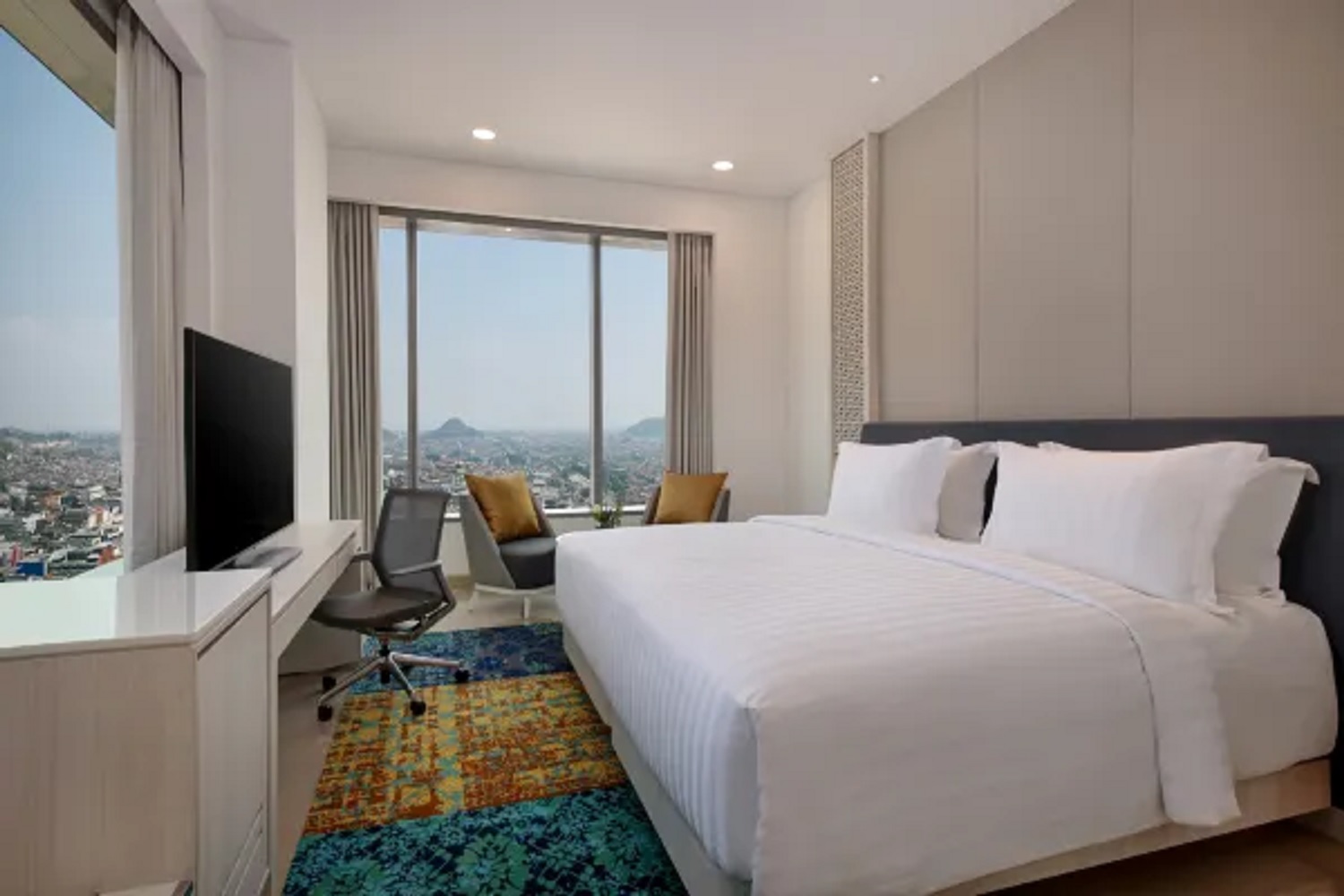 Double Deluxe with Views