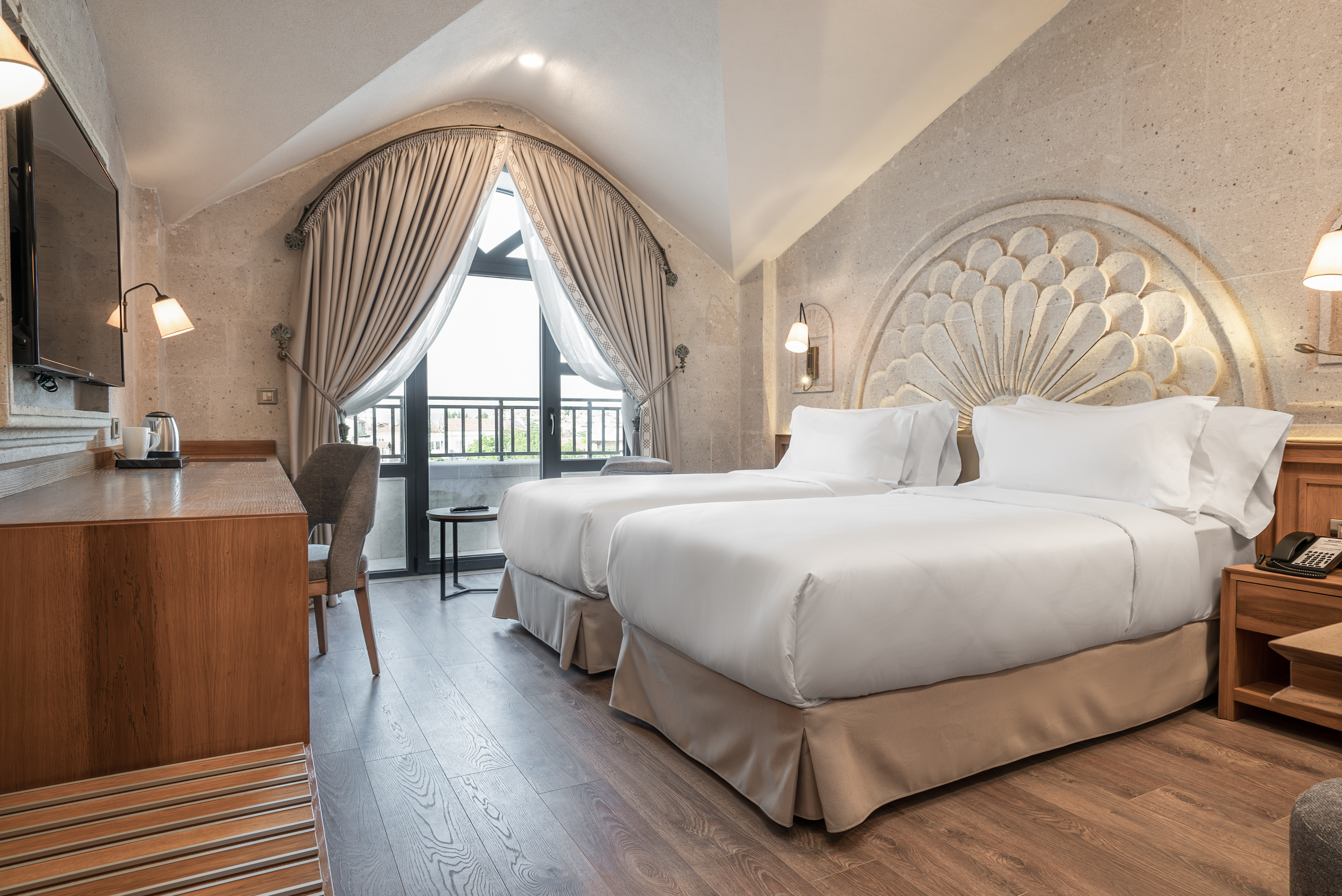 Room Deluxe with Balcony