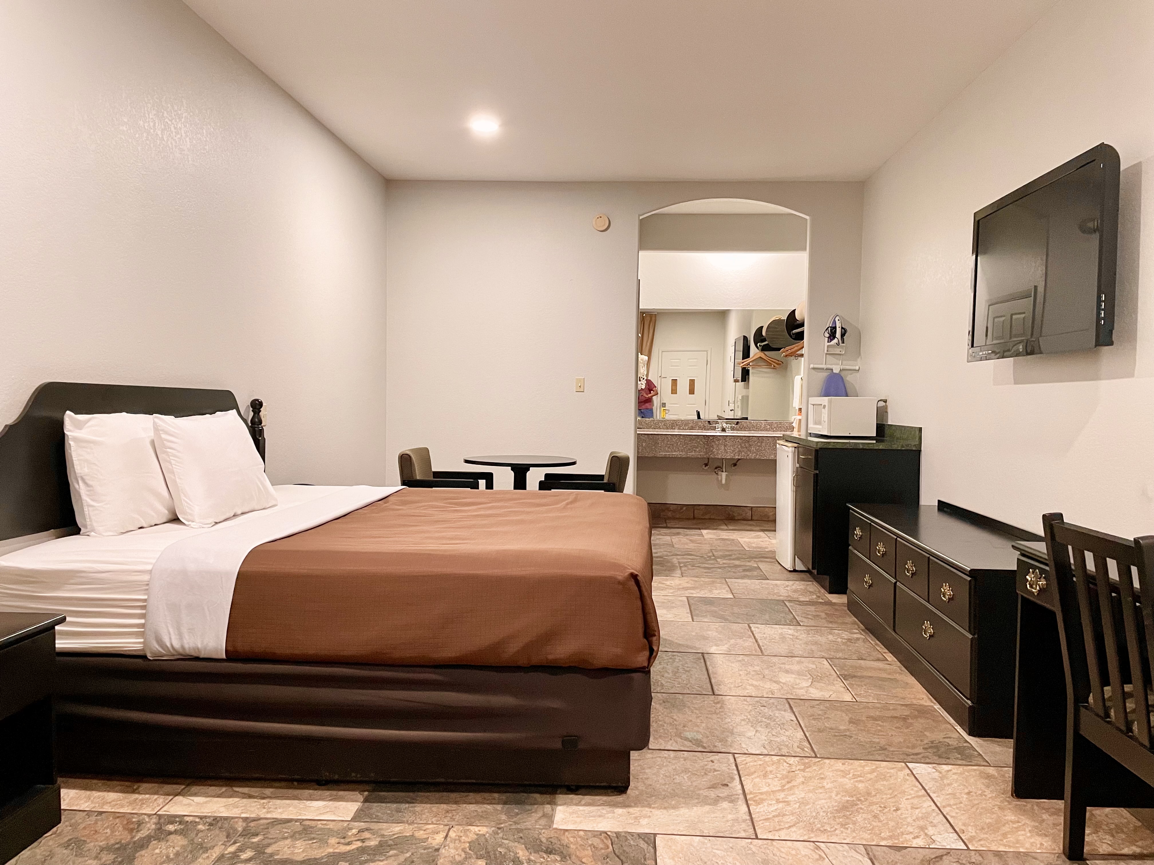 Double King Bed Non Smoking