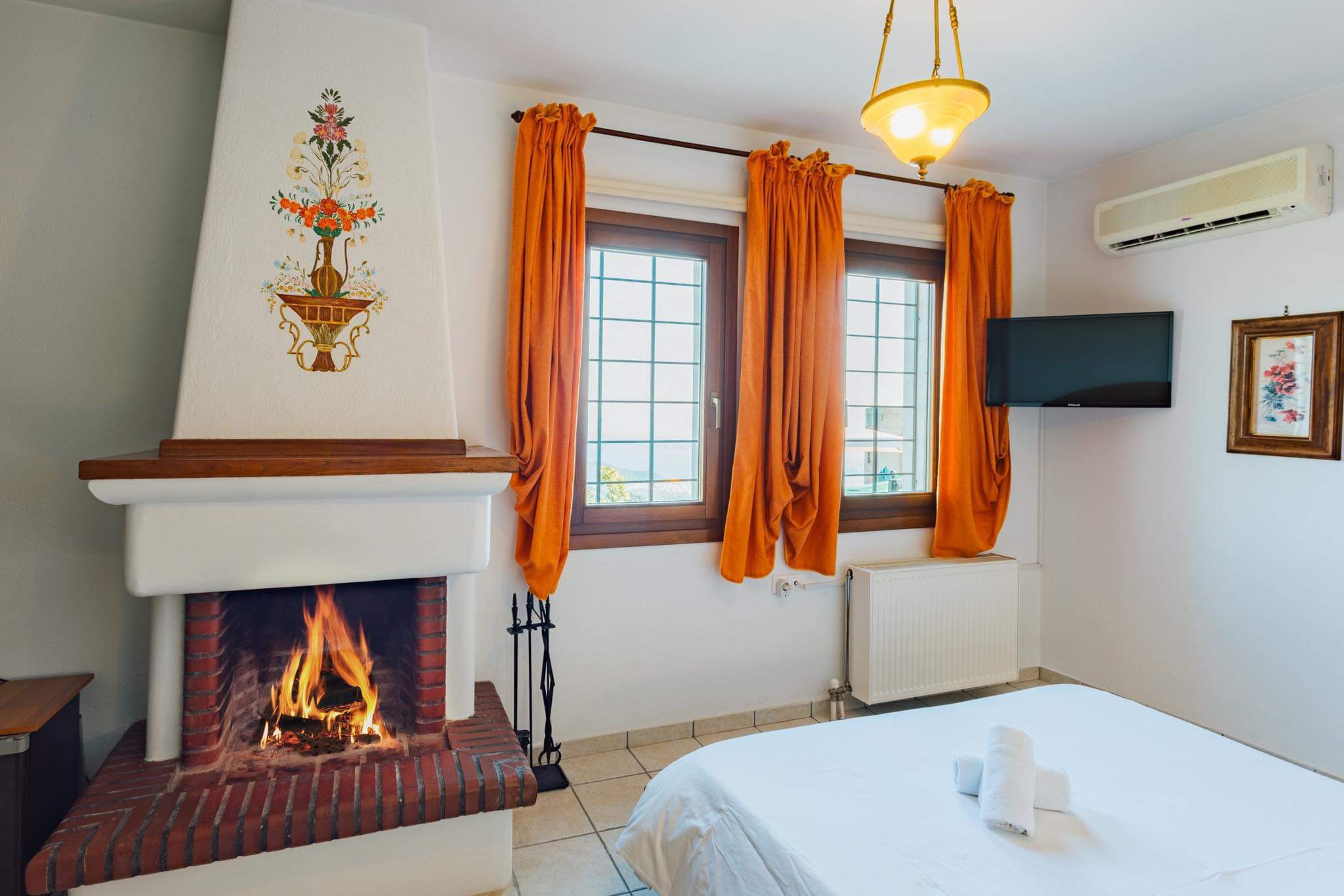 Double Deluxe Queen Bed