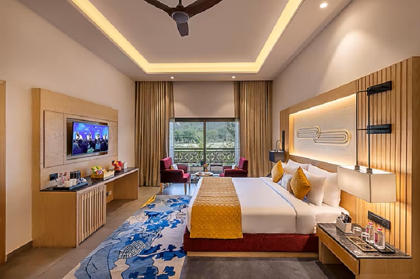 Double King Bed One Bedroom 