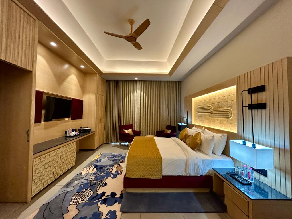 Double King Size Bed