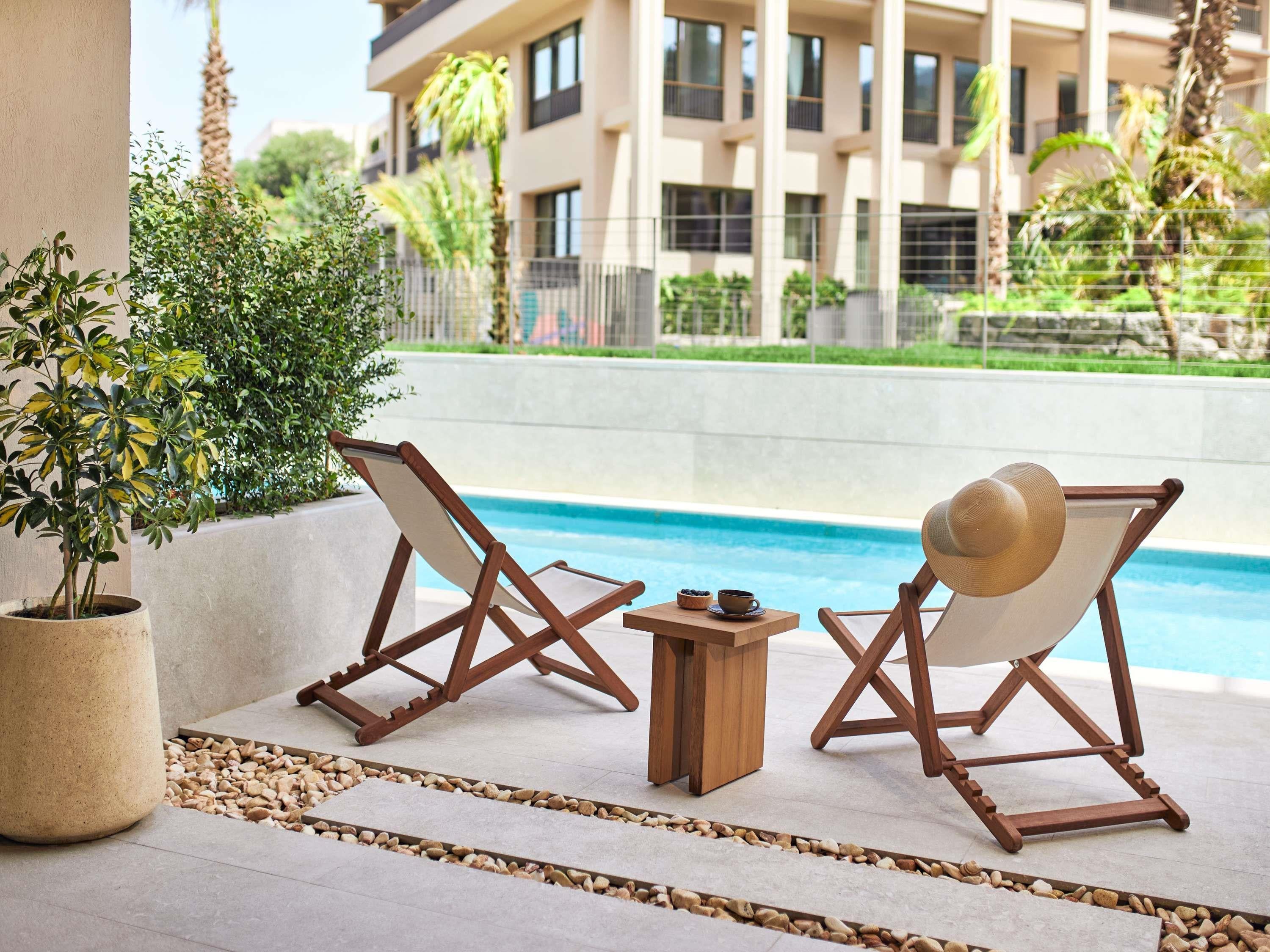 Double with Private Pool