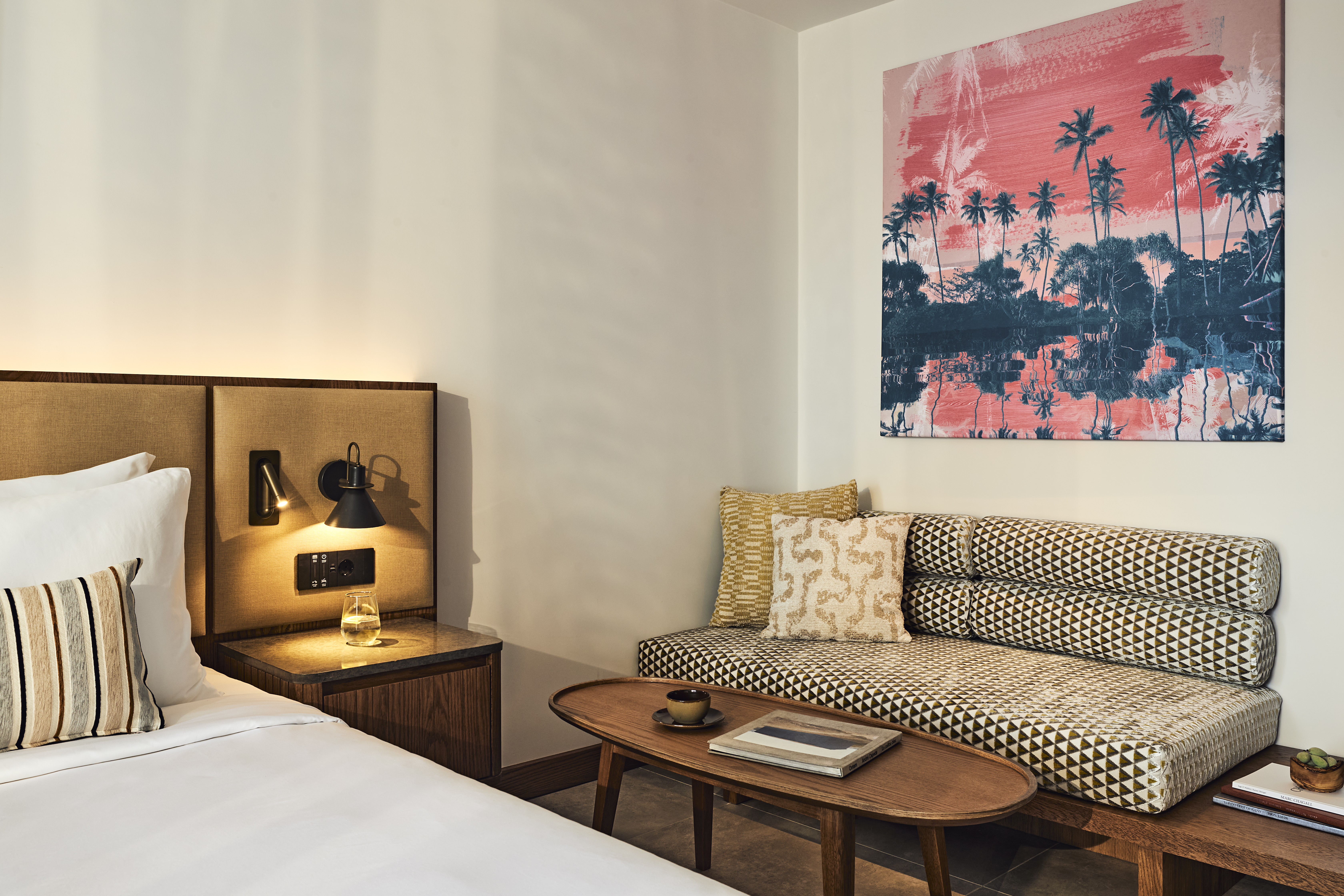 Double Garden View King Bed