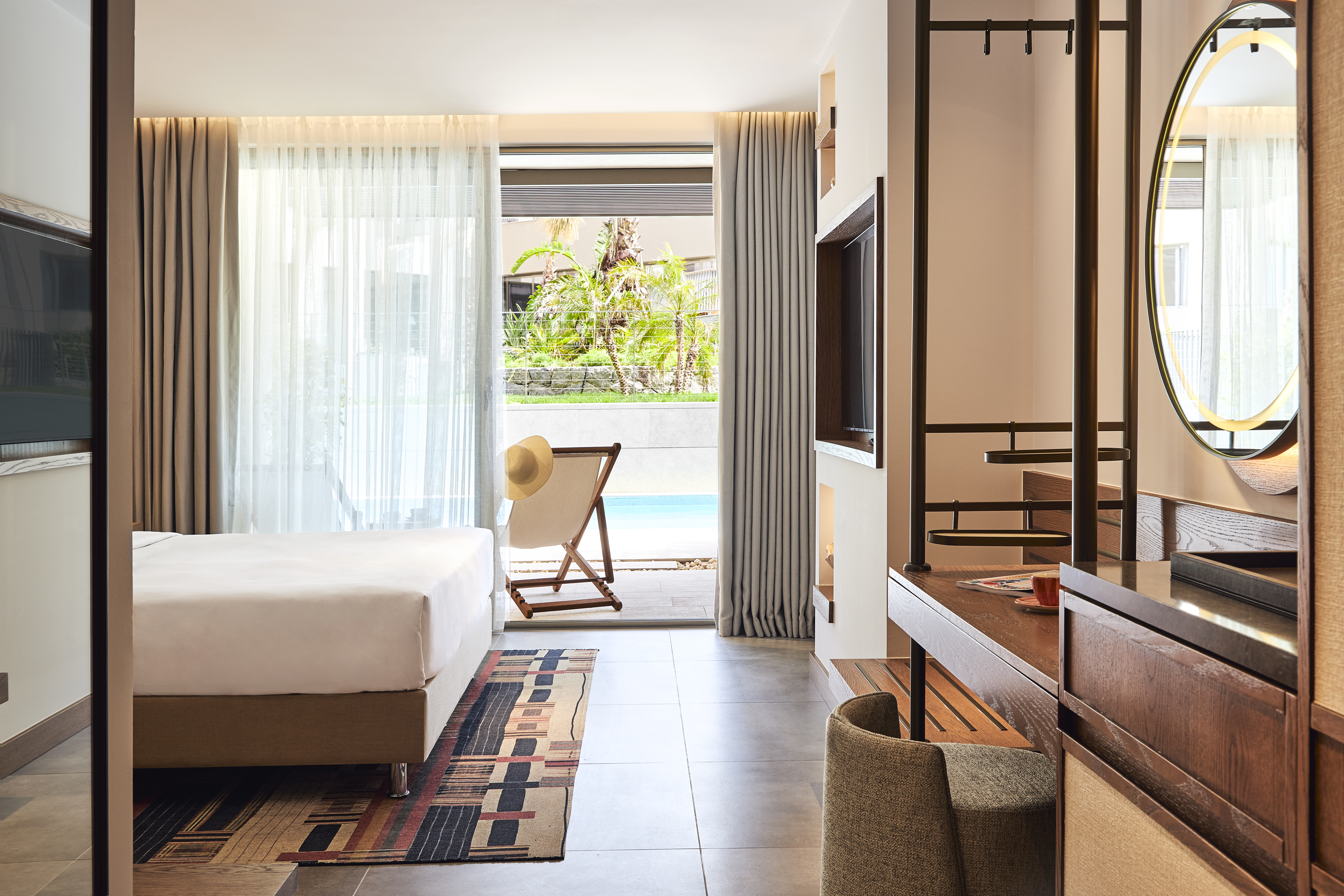 Double with Private Pool