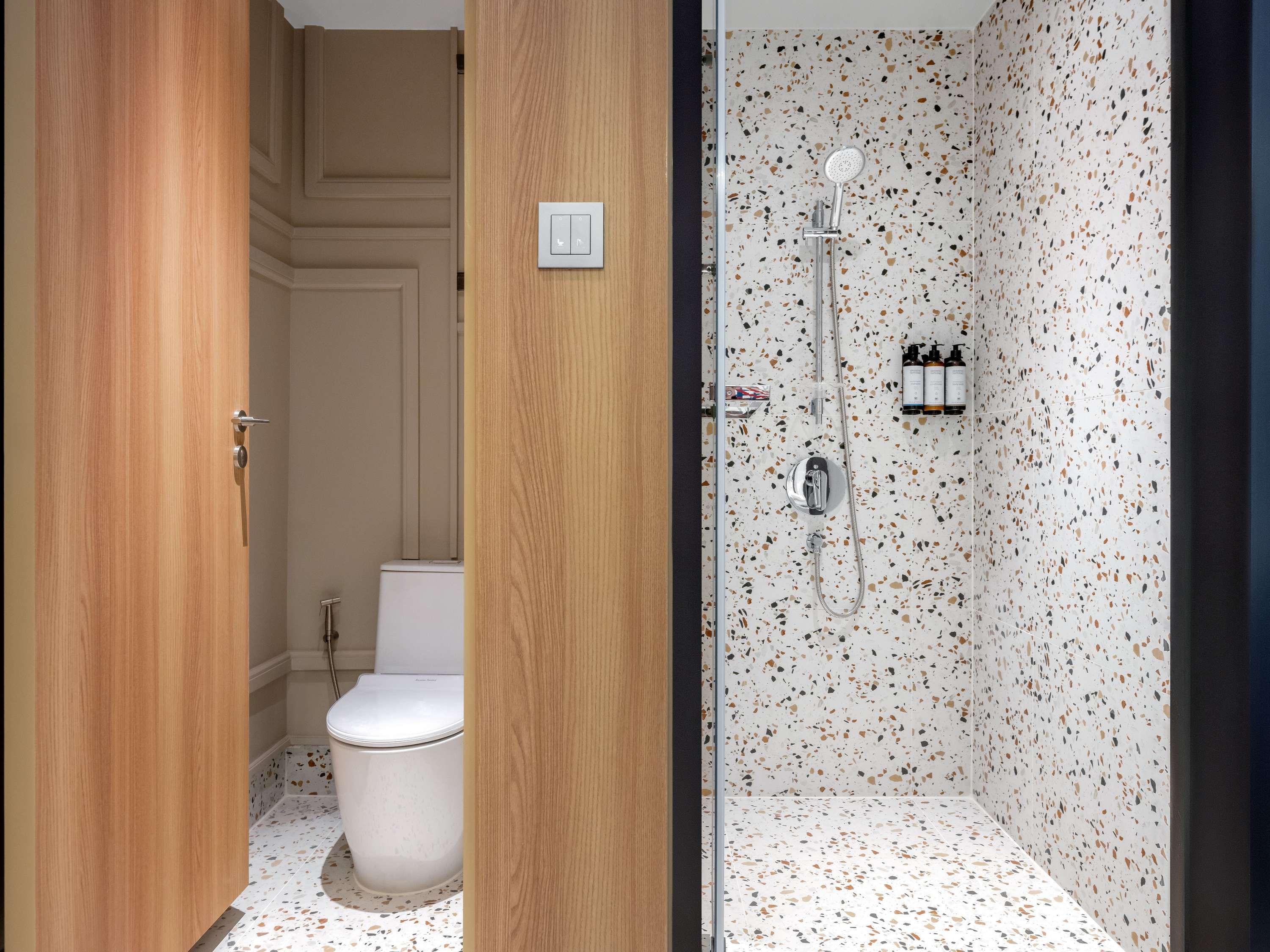 Twin Superior Side Sea View