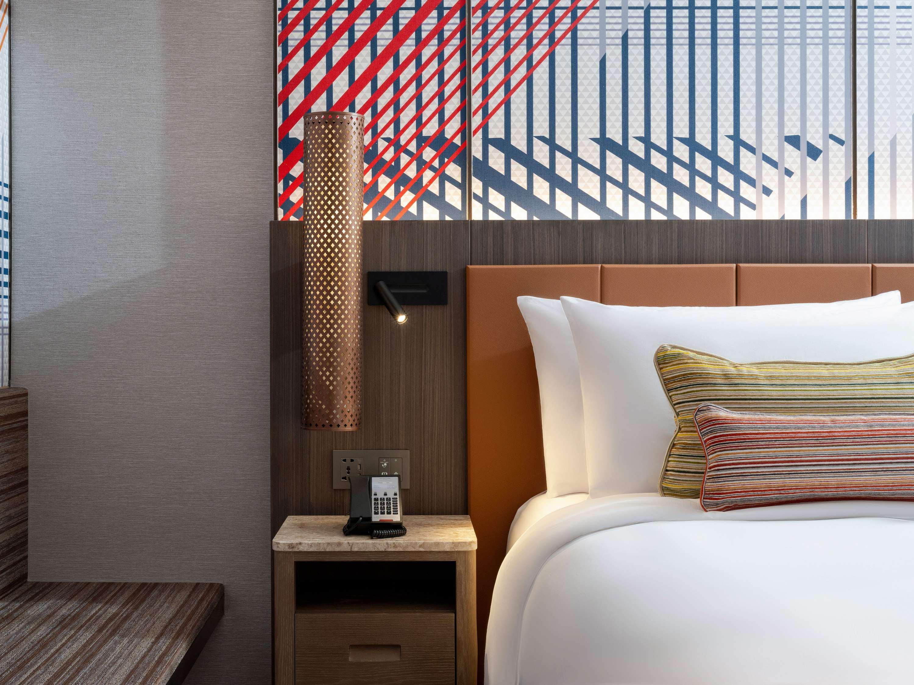 Double Deluxe King Bed