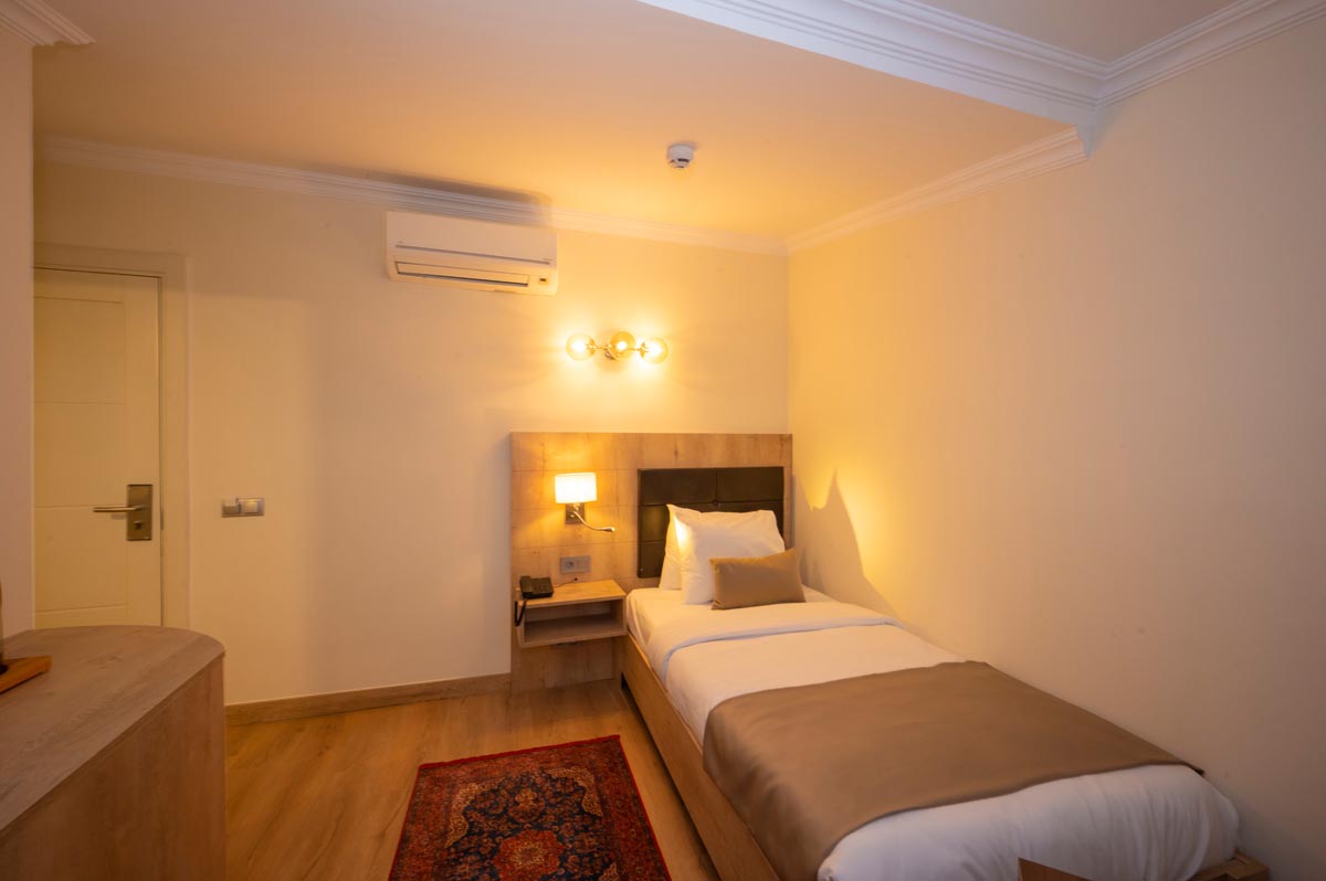 Single Accessible-queen Size Bed