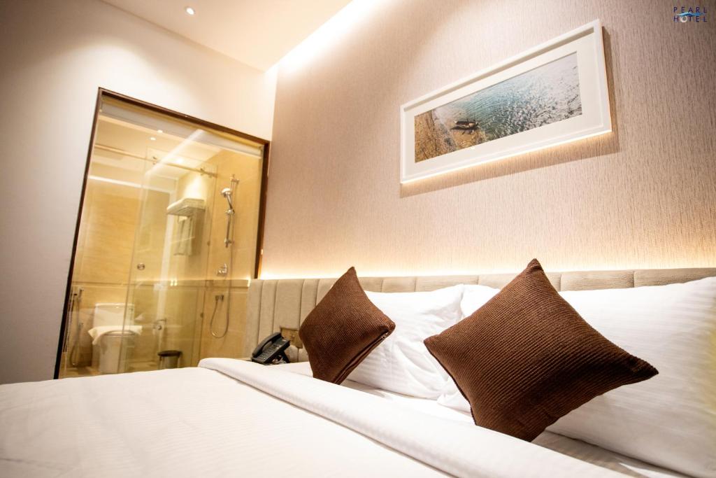 Double Deluxe King Bed