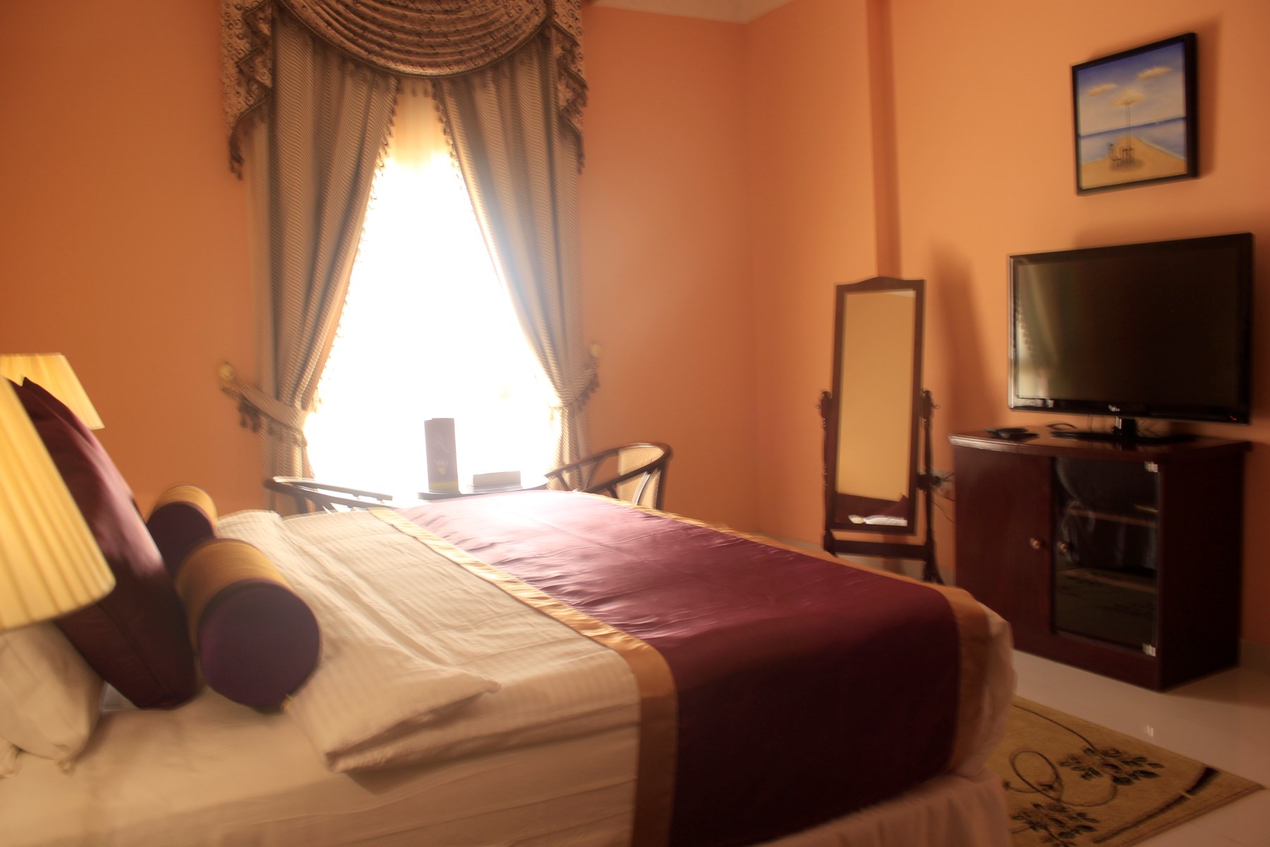 Single Business Queen Bed