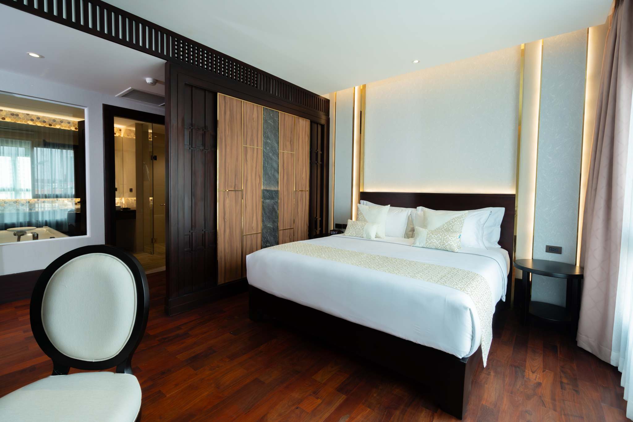 Junior Suite Executive King Bed