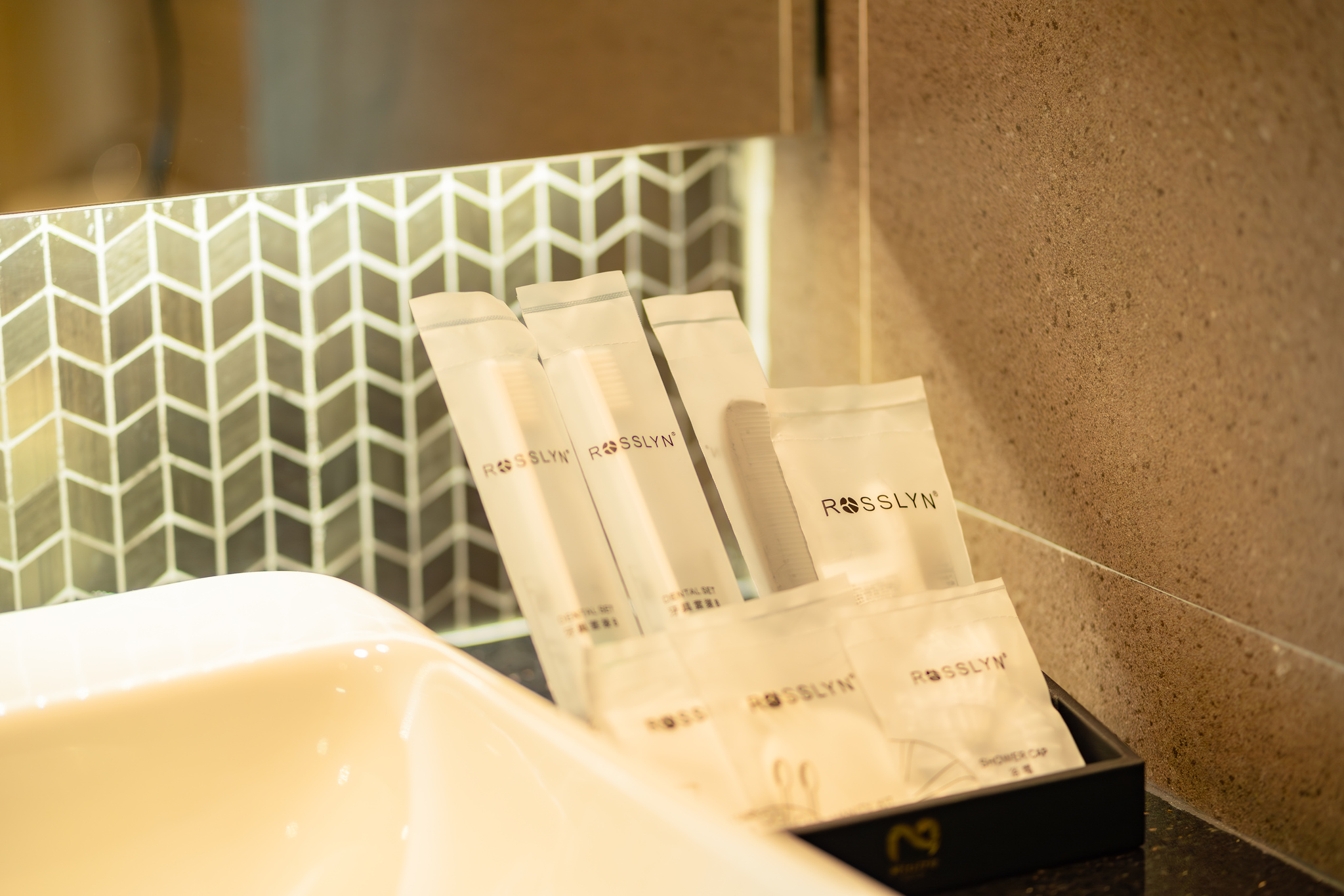 Double Deluxe One Bed