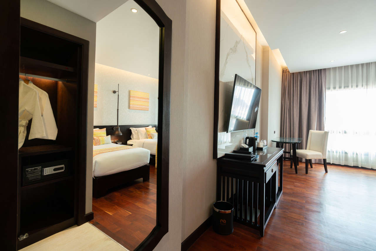 Twin Deluxe Two Beds