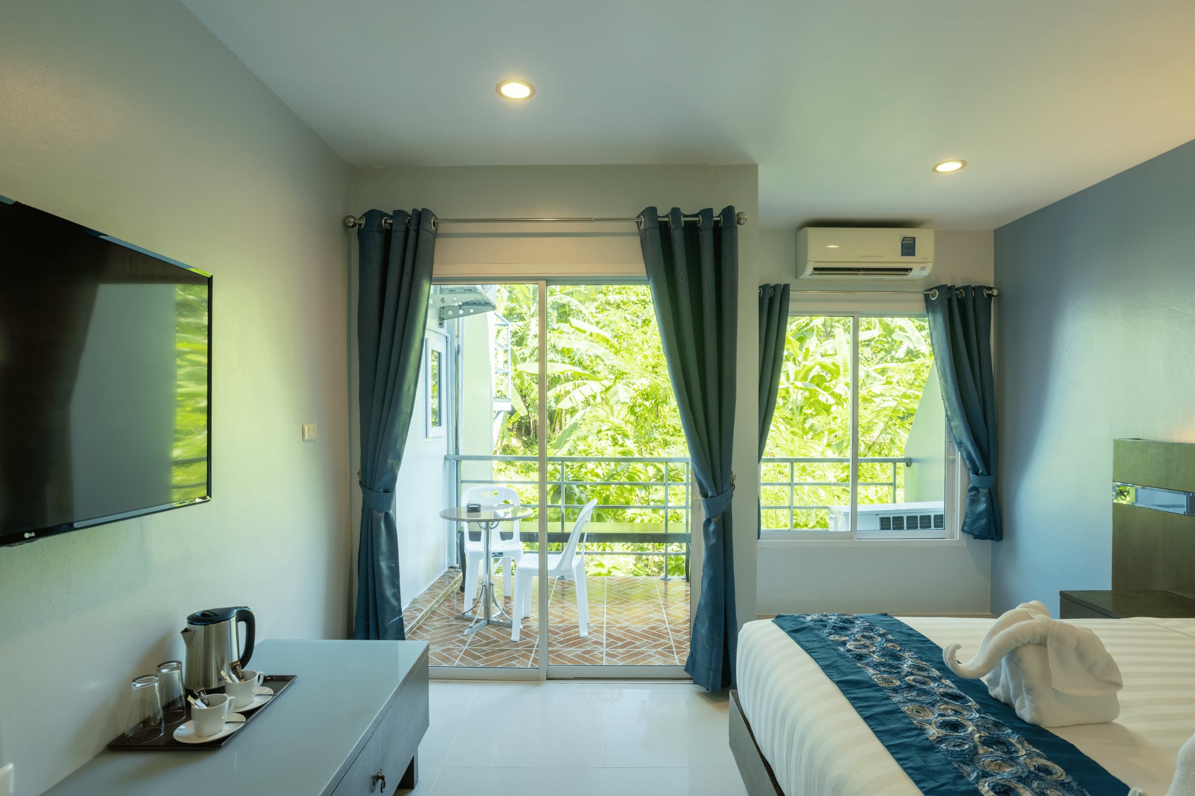 Double Superior King Bed