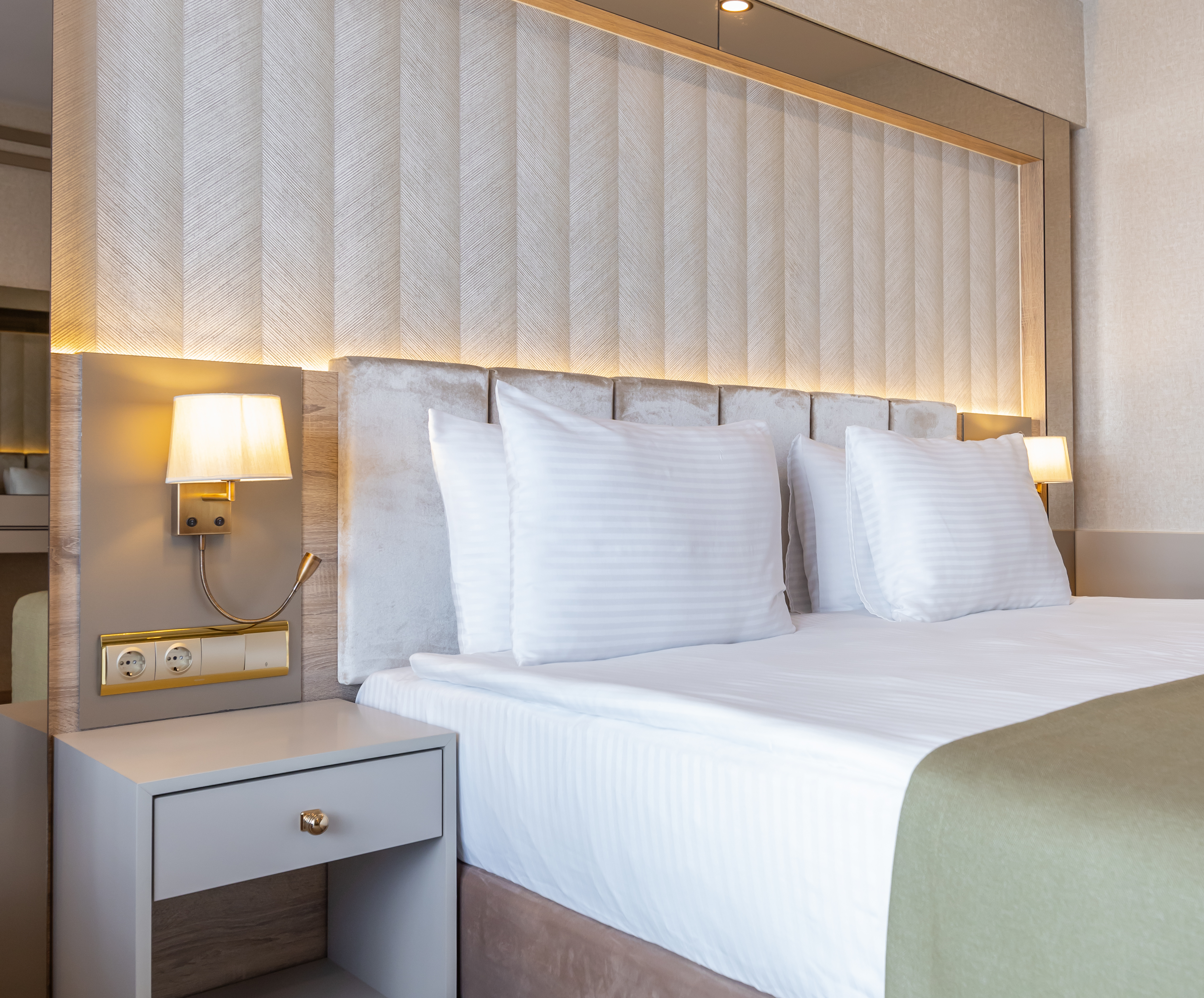 Double or Twin Standard