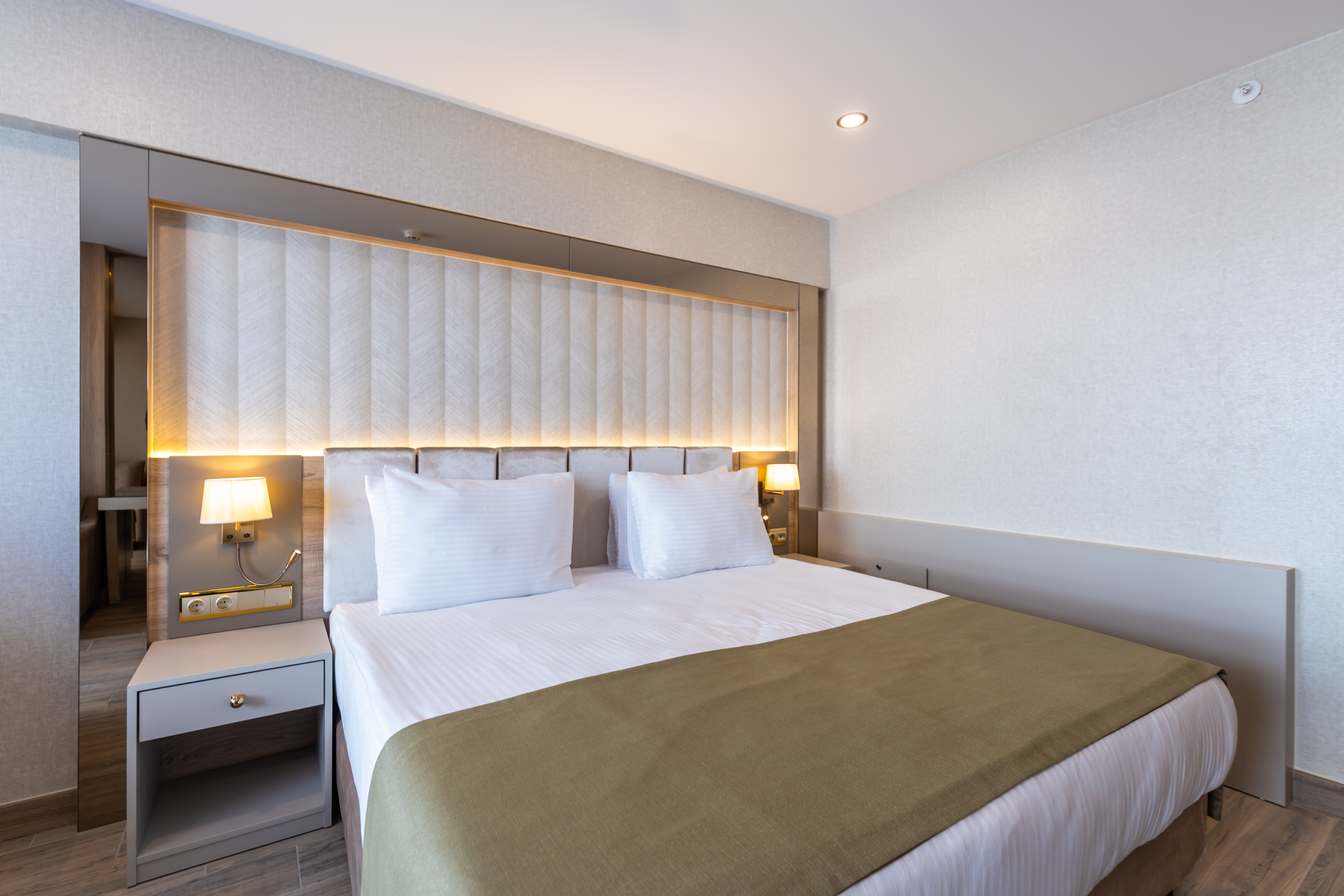 Double or Twin Standard