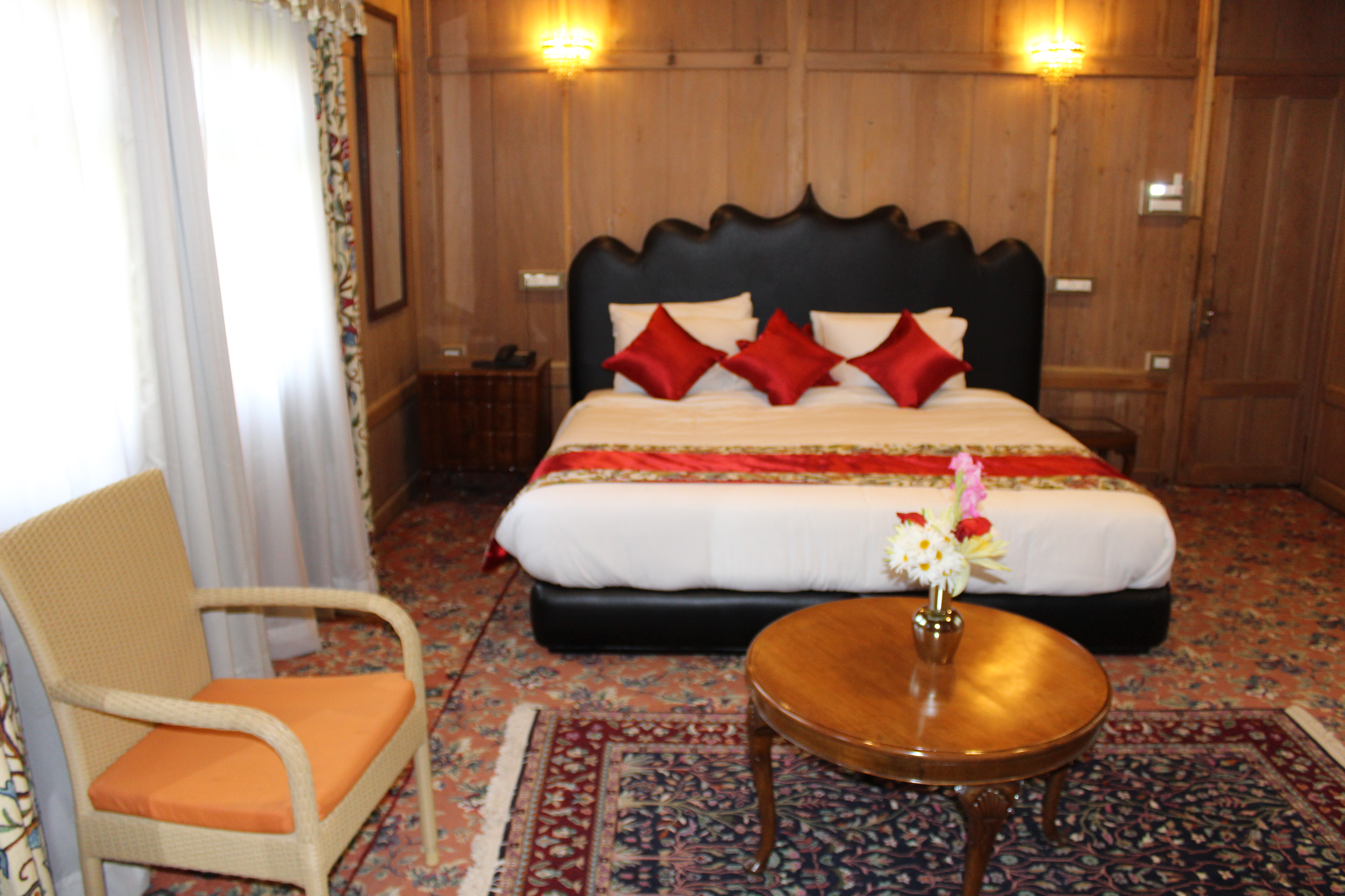 Junior Suite King Size Bed