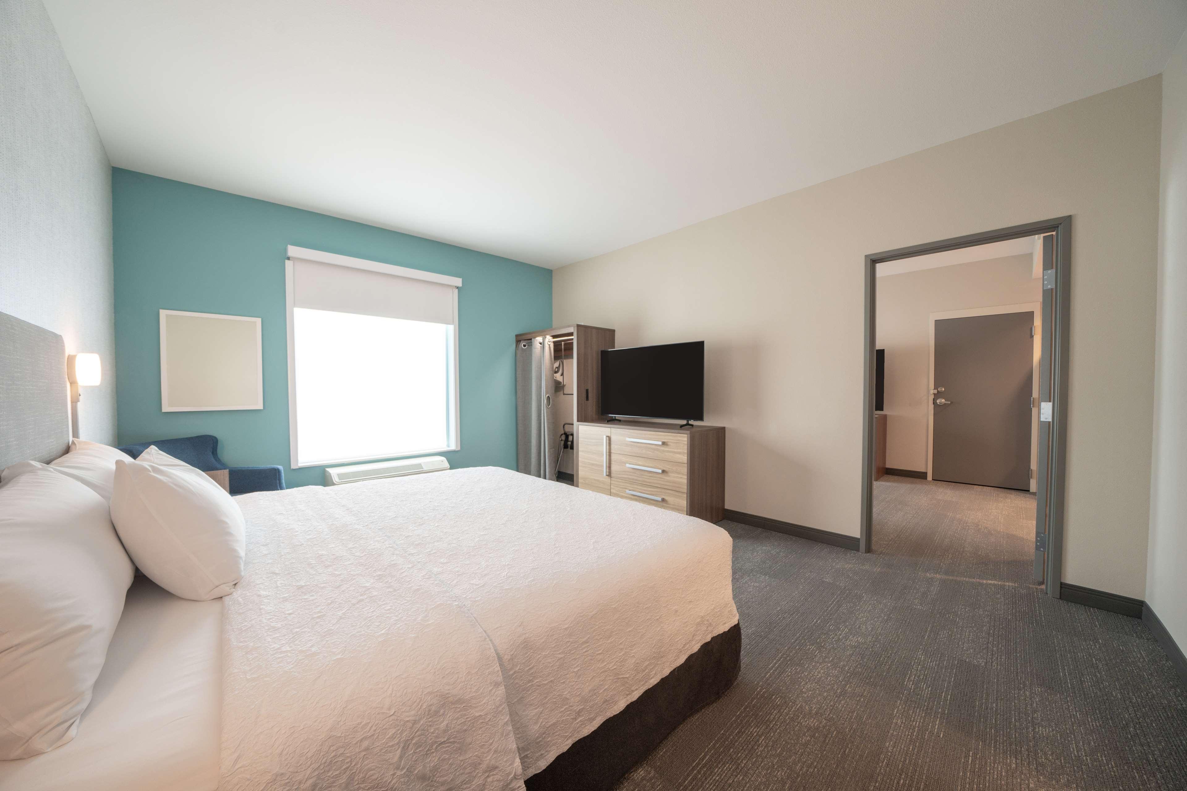 Suite King Bed One Bedroom 