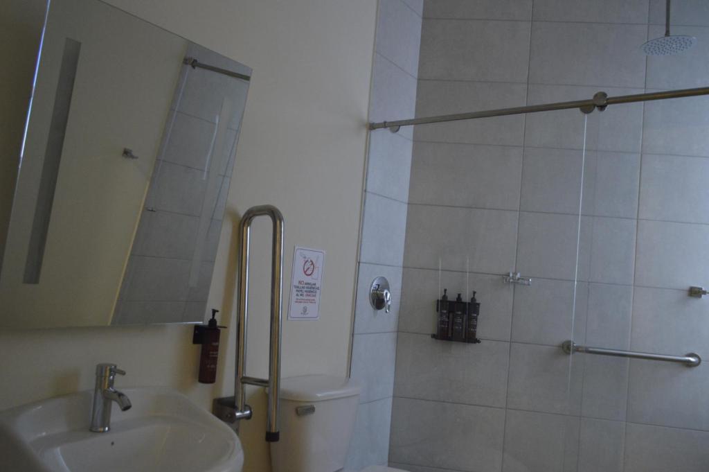 Double Accessible-queen Size Bed