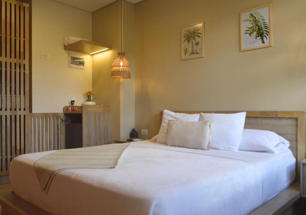 Double Accessible-queen Size Bed