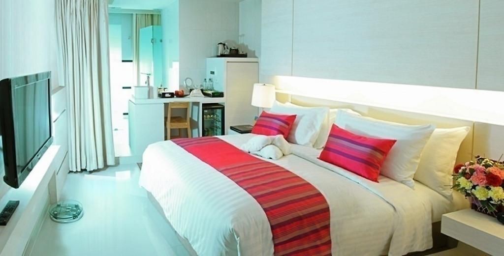 Double Deluxe Queen Bed