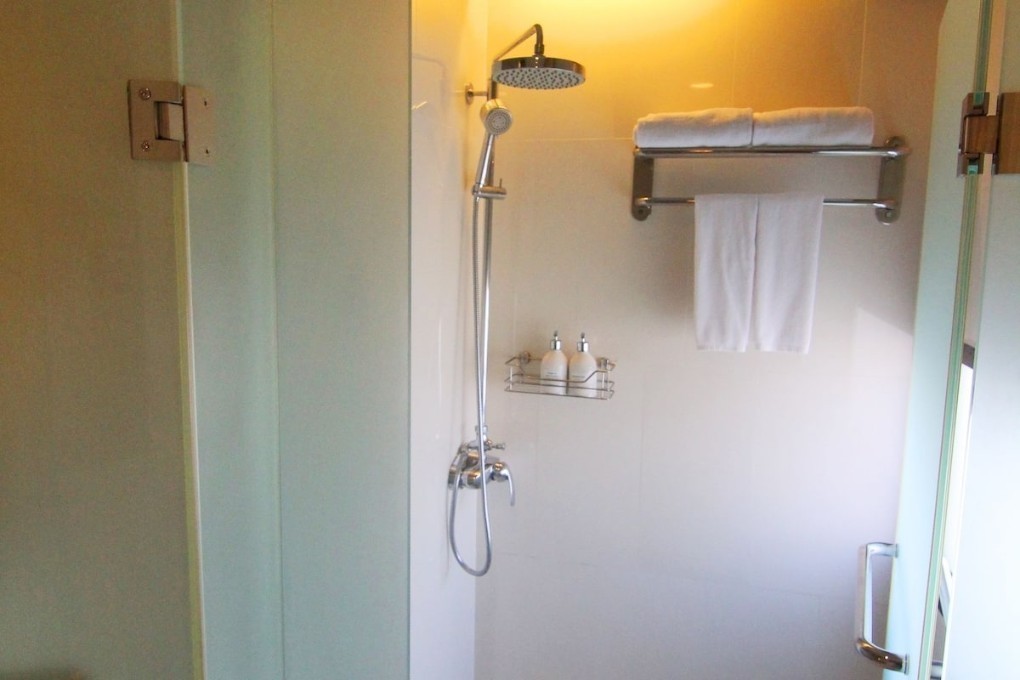 Double Deluxe Queen Bed