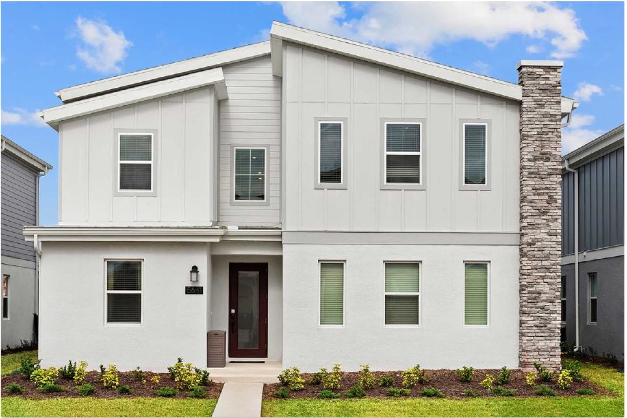 Home Six Bedrooms with More Than Three Bathrooms