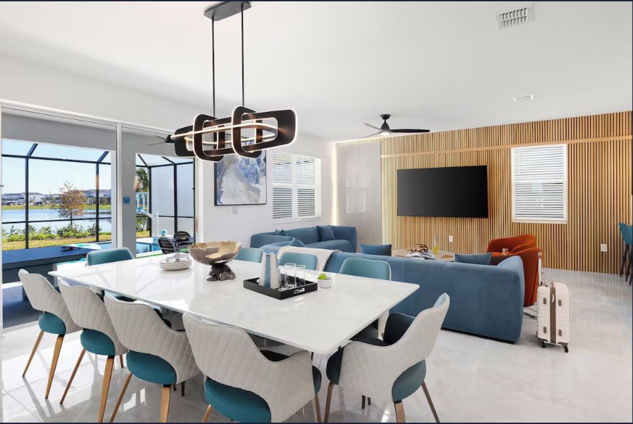 Home Six Bedrooms with More Than Three Bathrooms